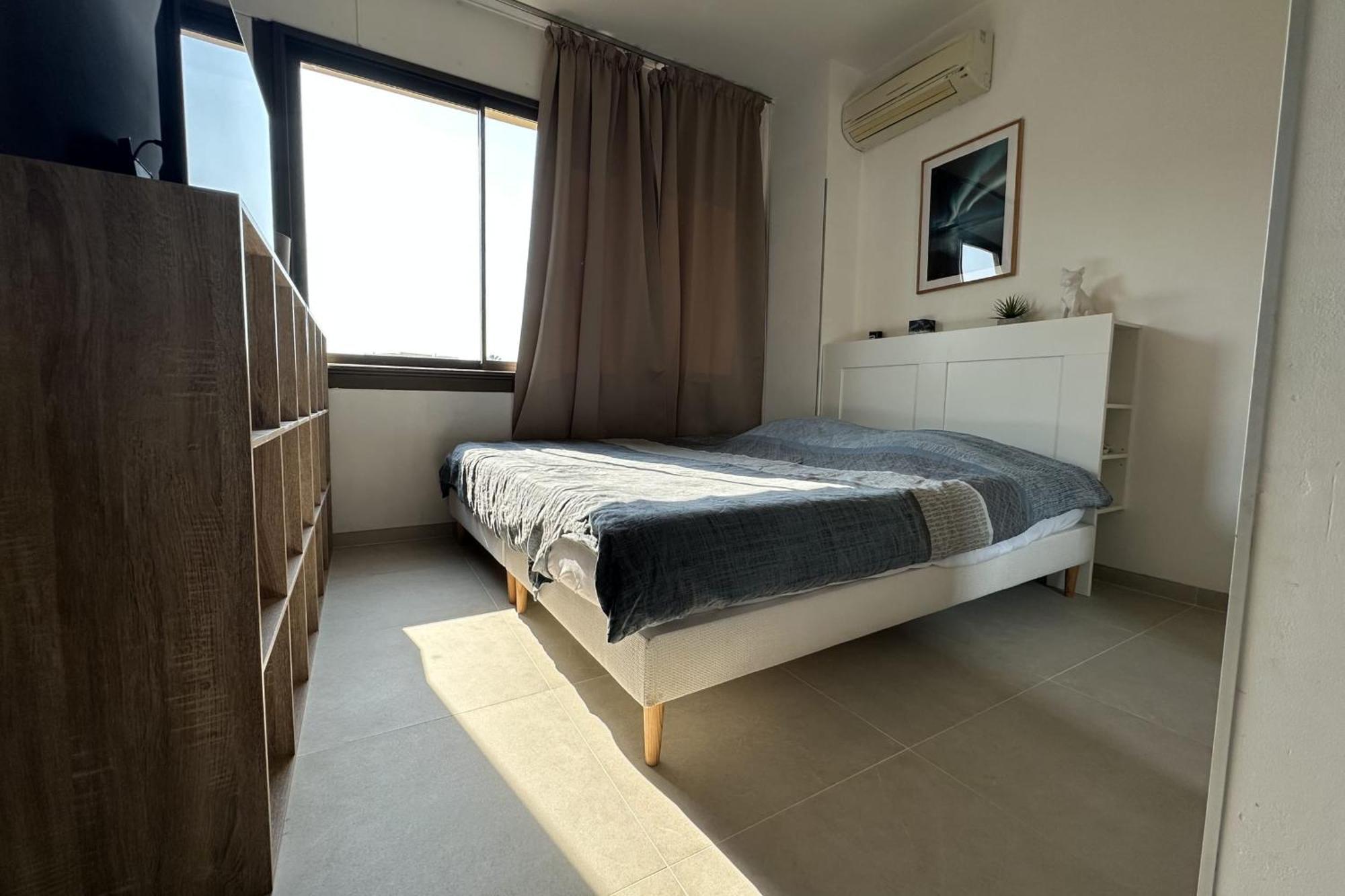 Spacious In With Balcony Nice