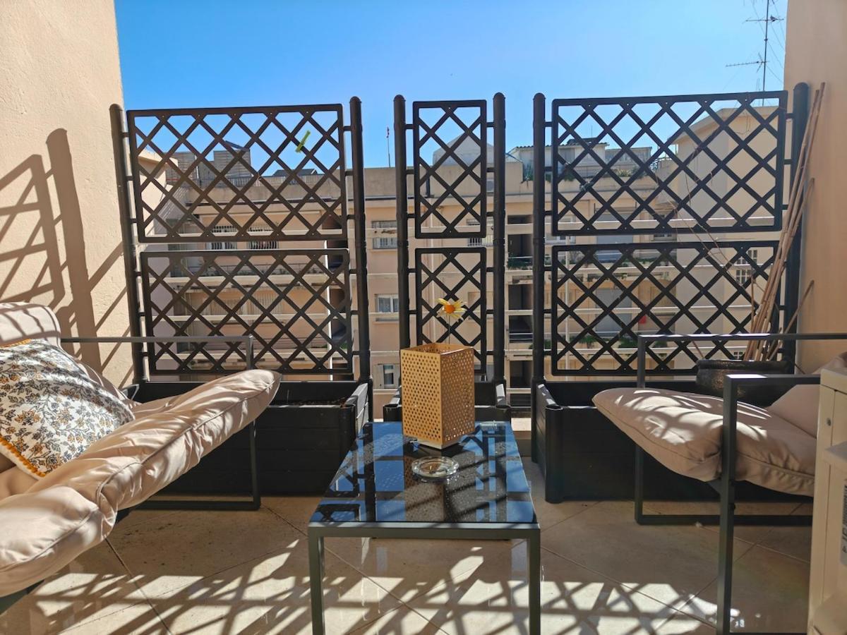 Modern Gem 200m From Beaches With Balcony, Ac And Tram Apartment Nice