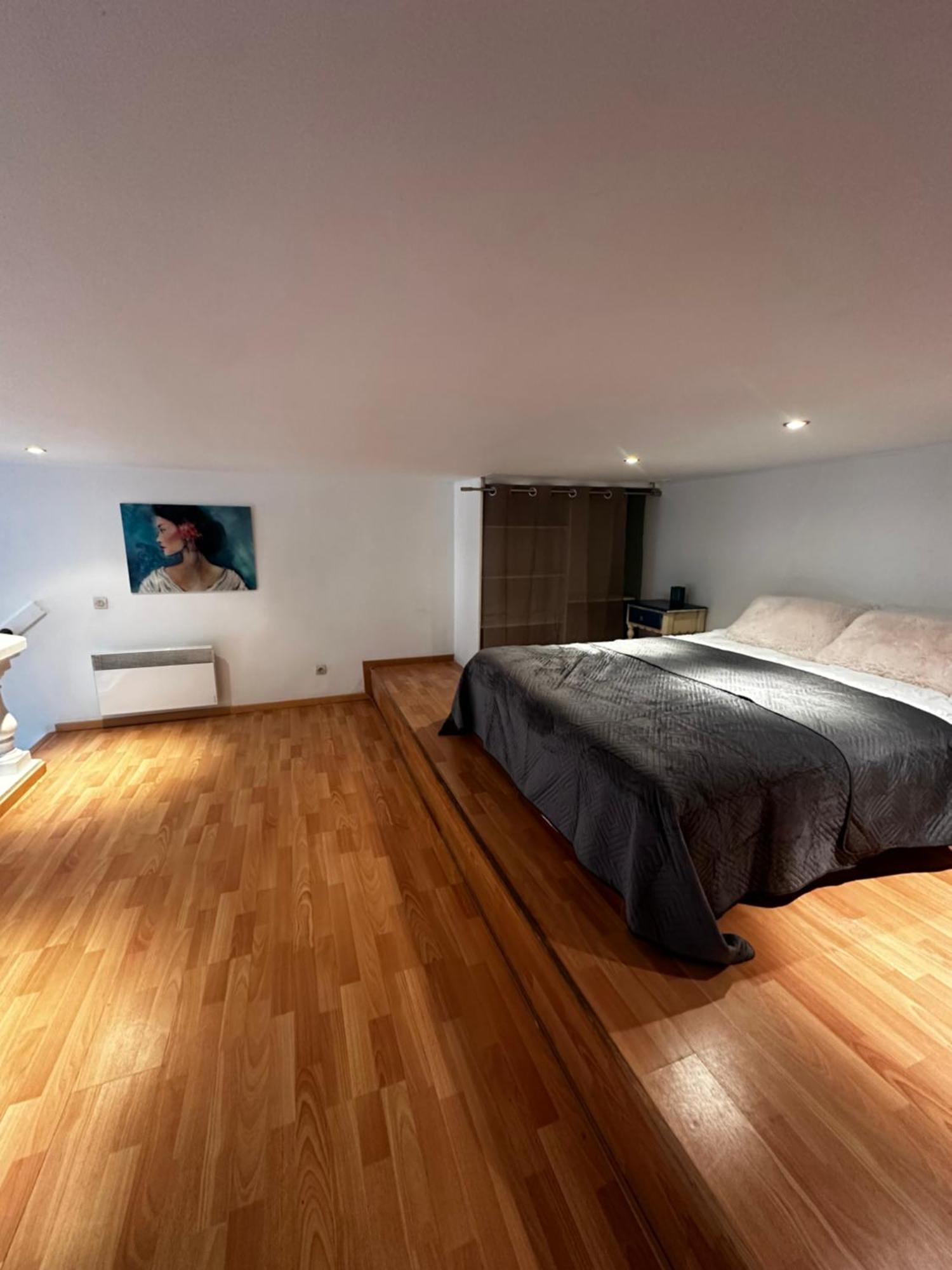 Apartment Vieux Bord De