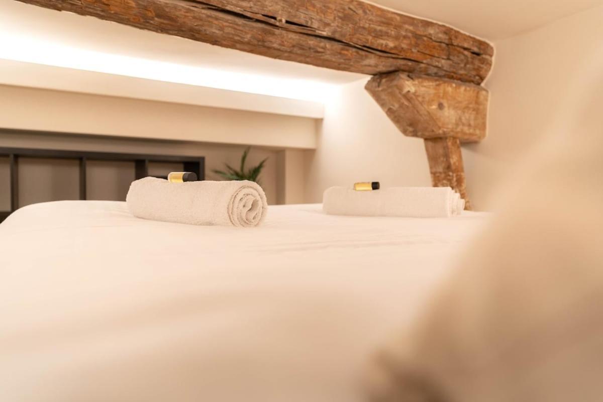 Apartment Duplex Vieux Nice, Proche Mer, Wifi, Clim