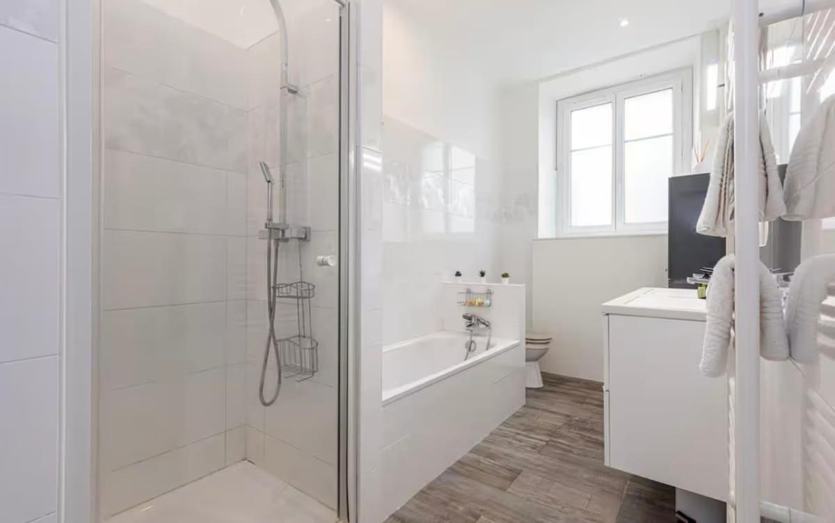 2 Jean Medecin * Nice