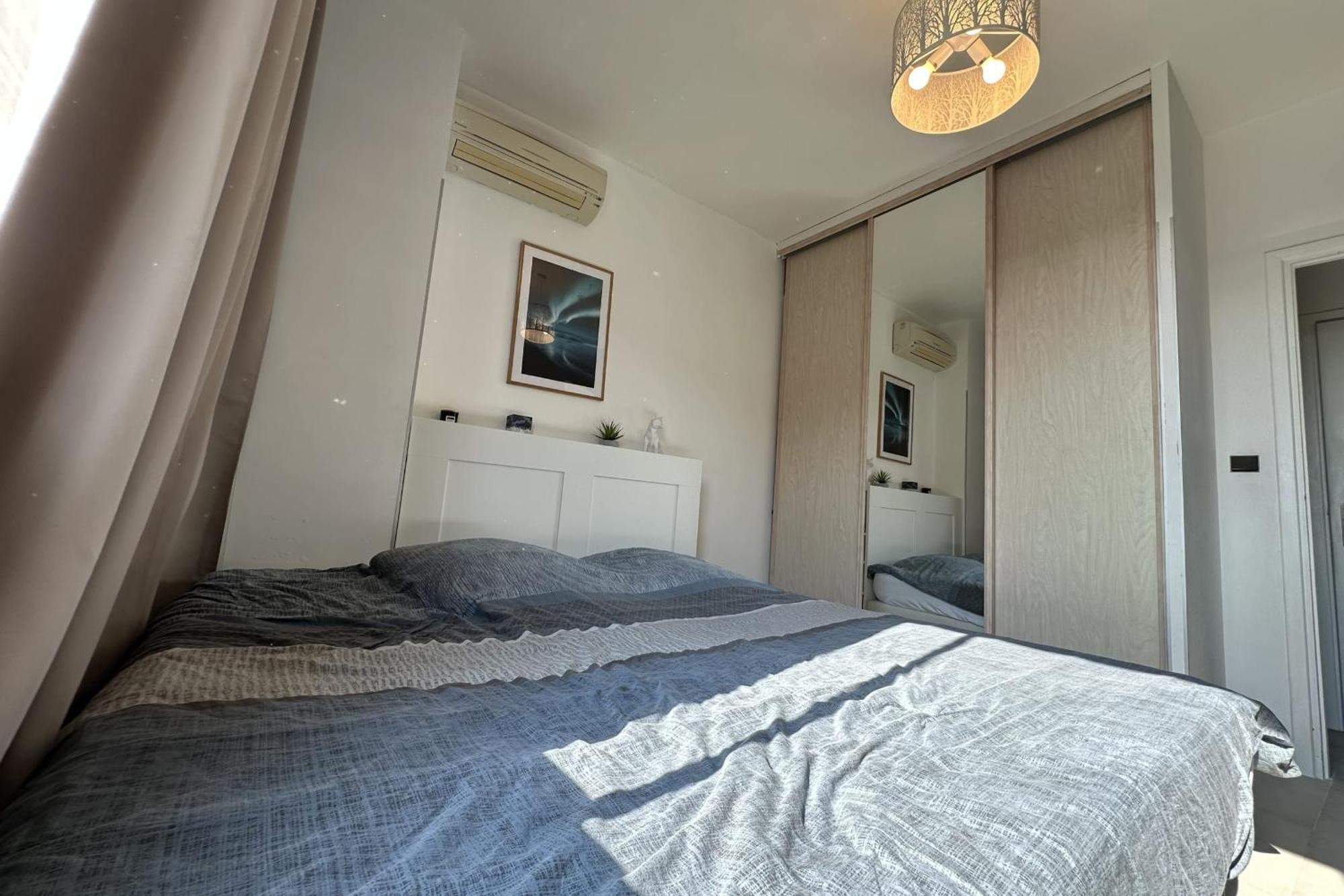 Spacious In With Balcony *