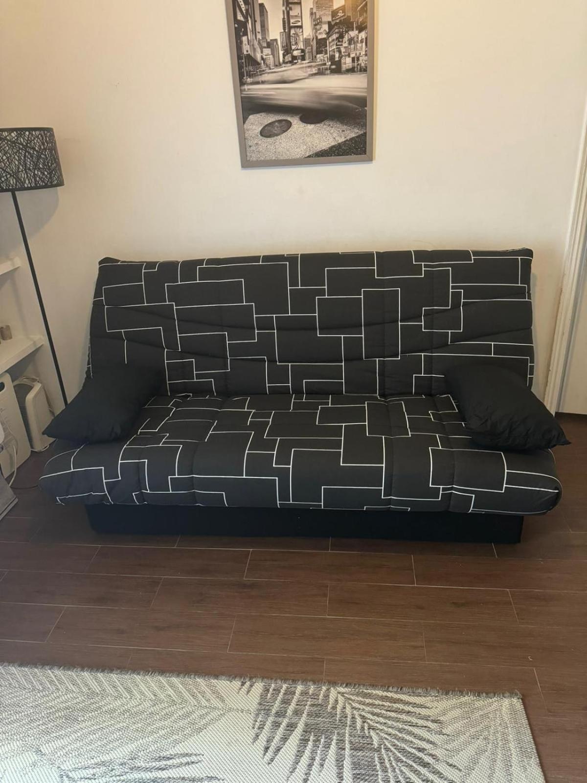 2-room Off The Apartment Nice