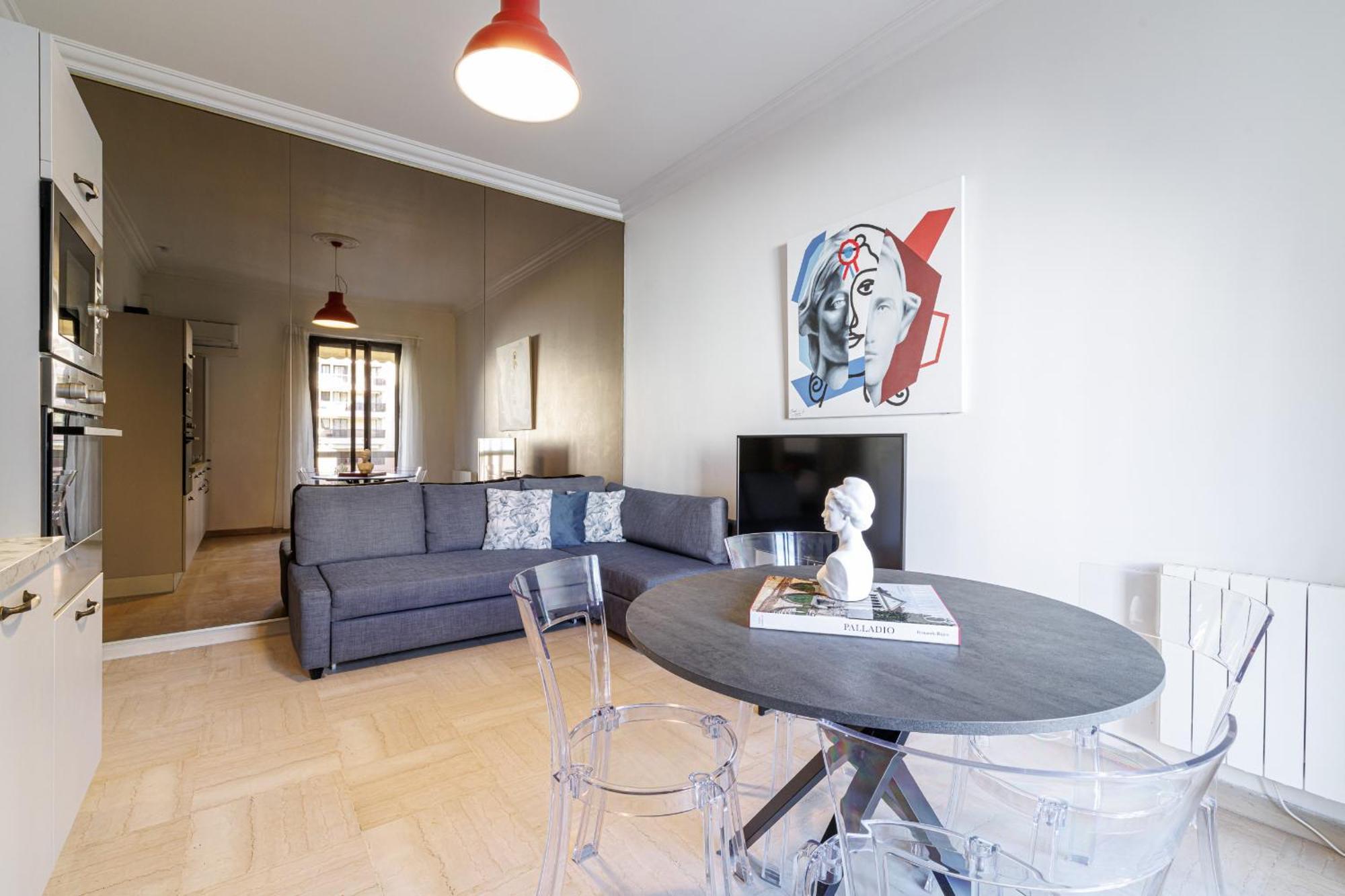 Apartment Ultra 2 Bdr - Ac & Balcony Nice