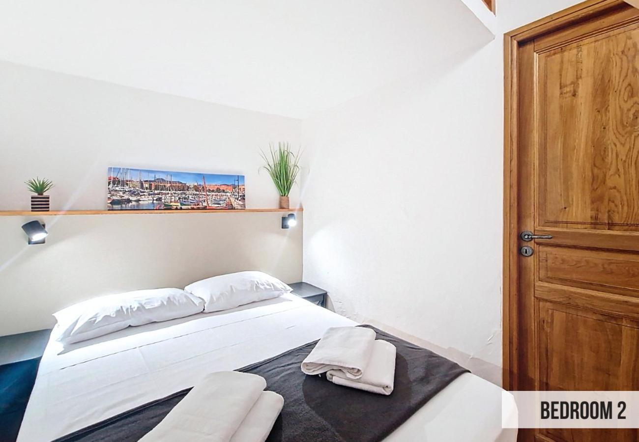 Nestor&jeeves - L Escale - Old Town