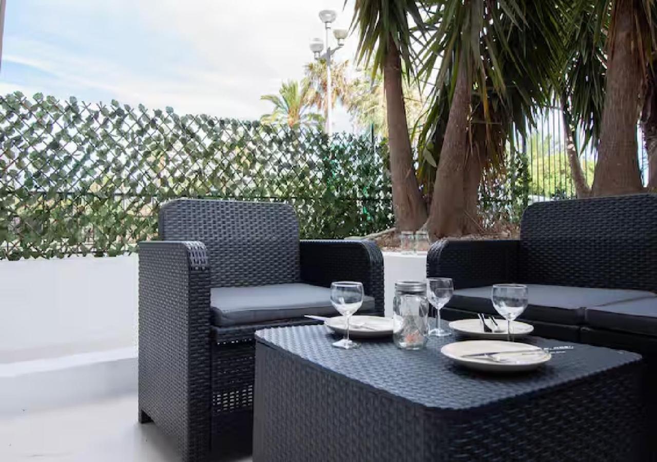 Apartment Terrasse En Bord De Promenade Des Nice