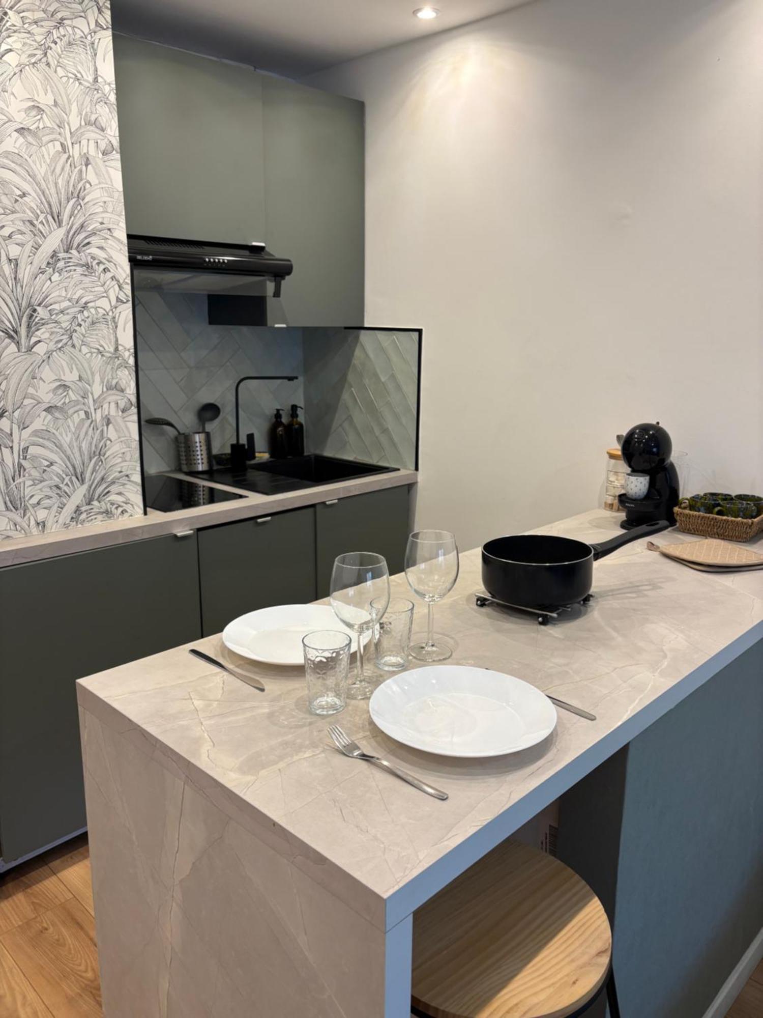 Climatise A Riquier, Proche & Gare Apartment *