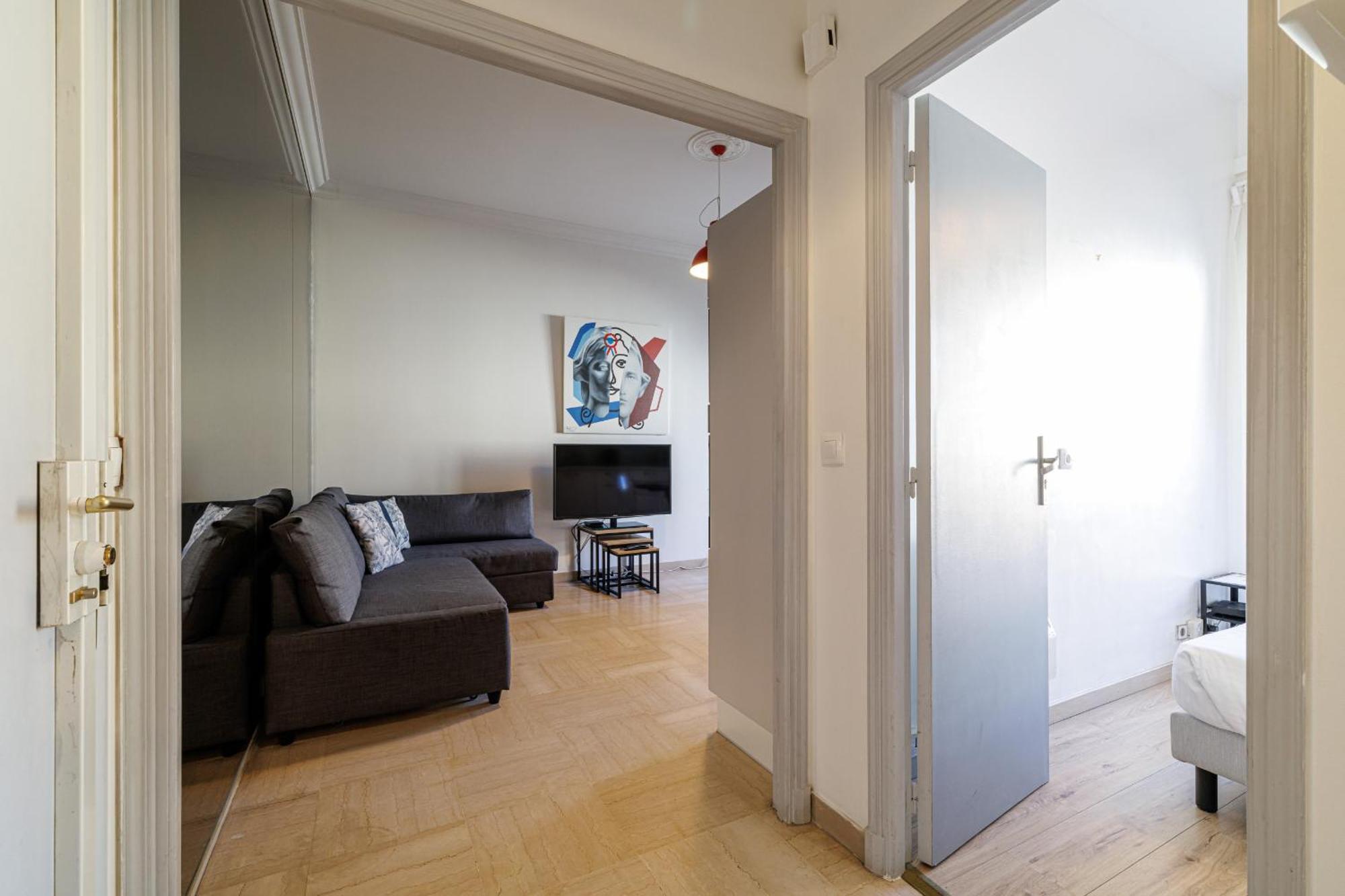 Apartment Ultra 2 Bdr - Ac & Balcony *