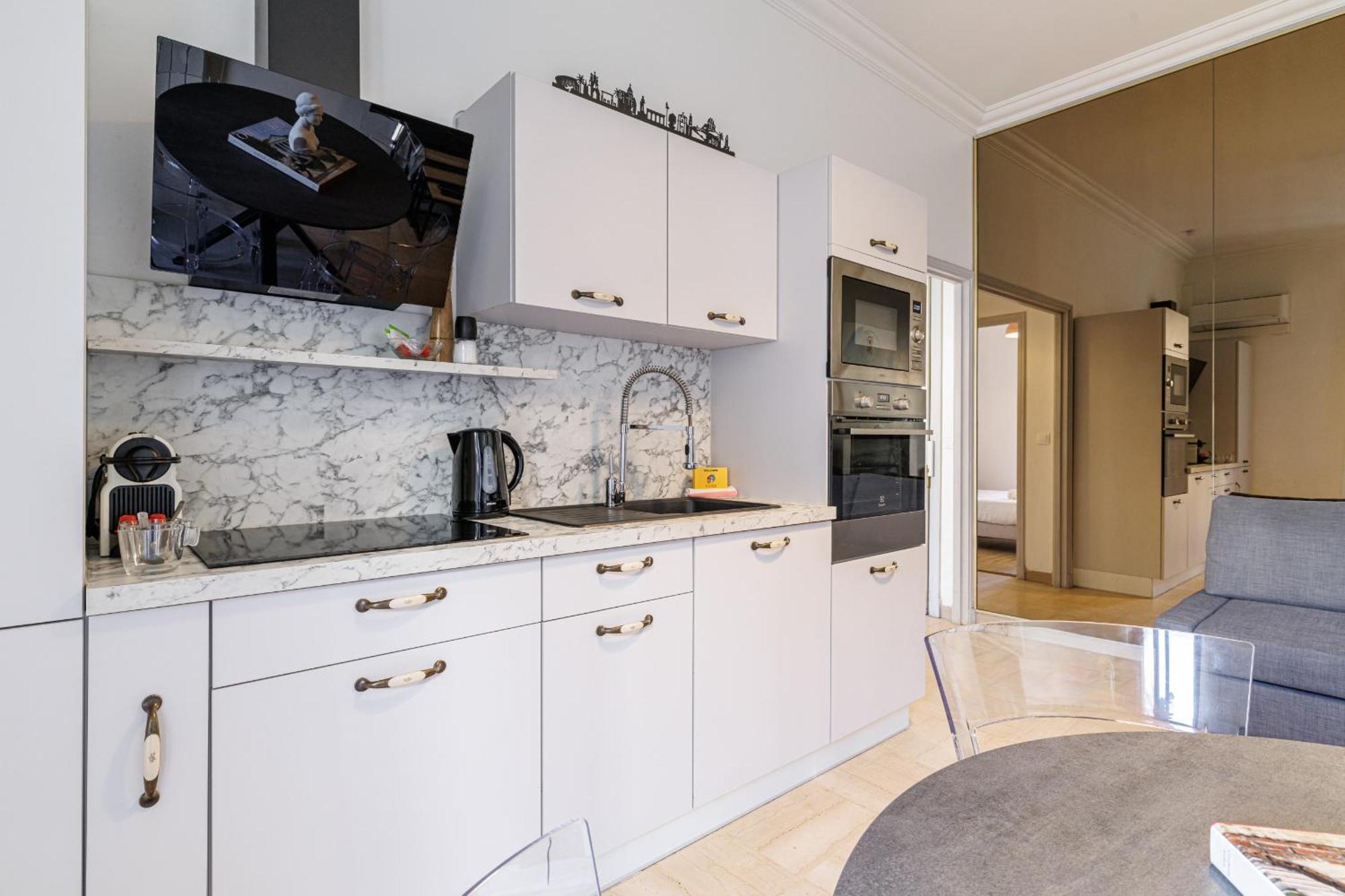 Apartment Ultra 2 Bdr - Ac & Balcony