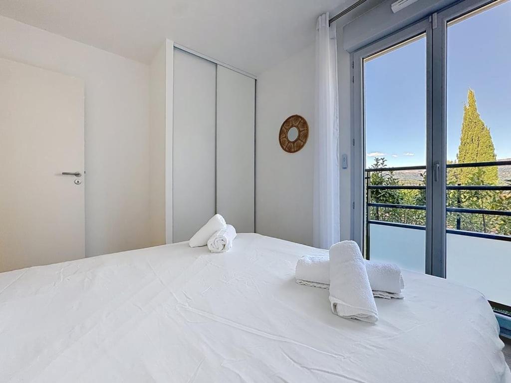 Comfort And Relaxation And Swimming Pool * Nice