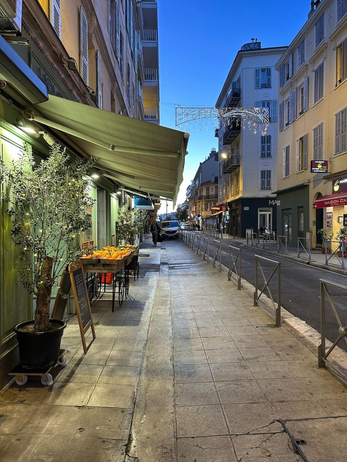 Neuf Carre Or A 2 Pas De La Equipe Apartment Nice