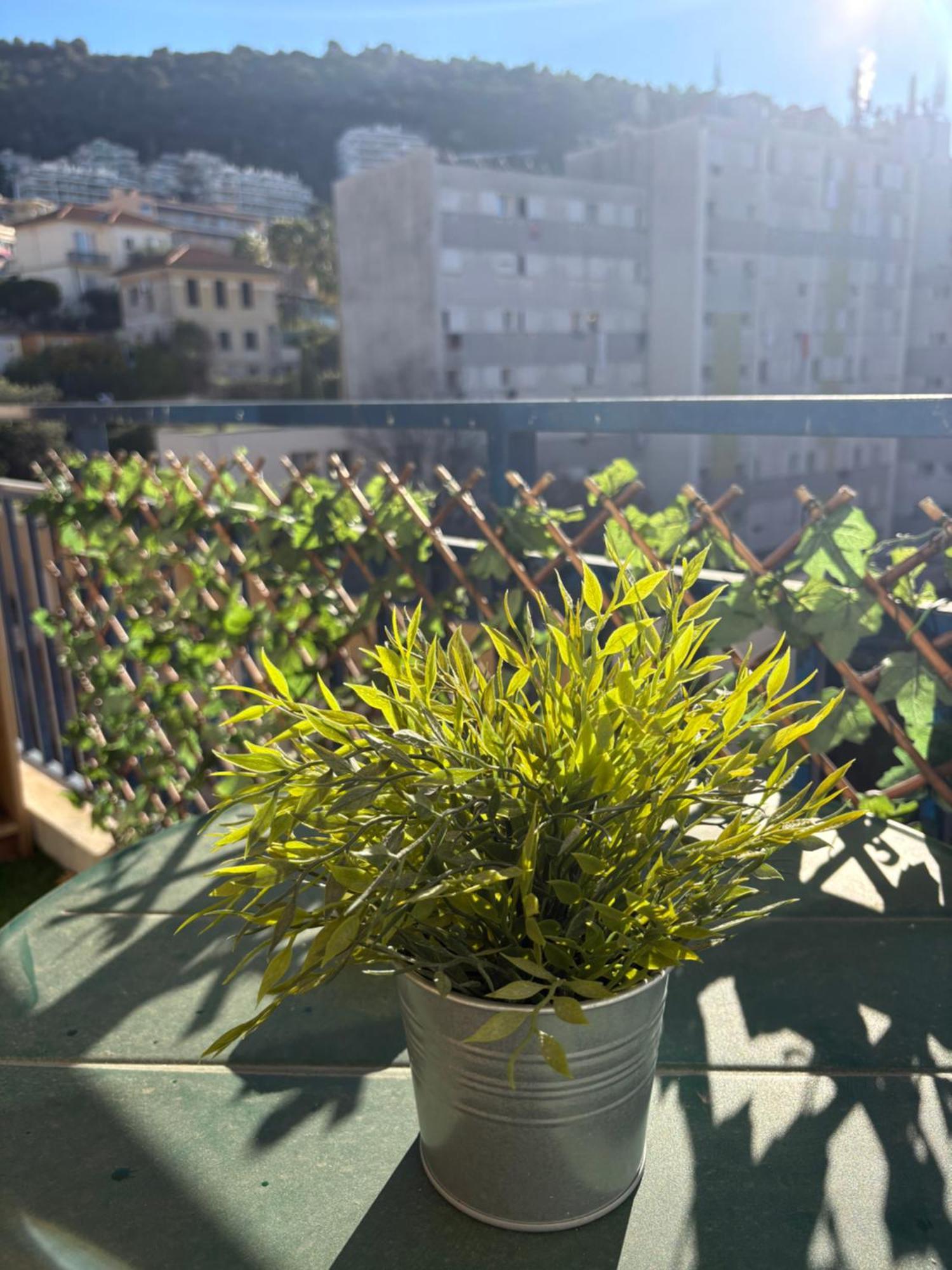 Climatise A Riquier, Proche & Gare