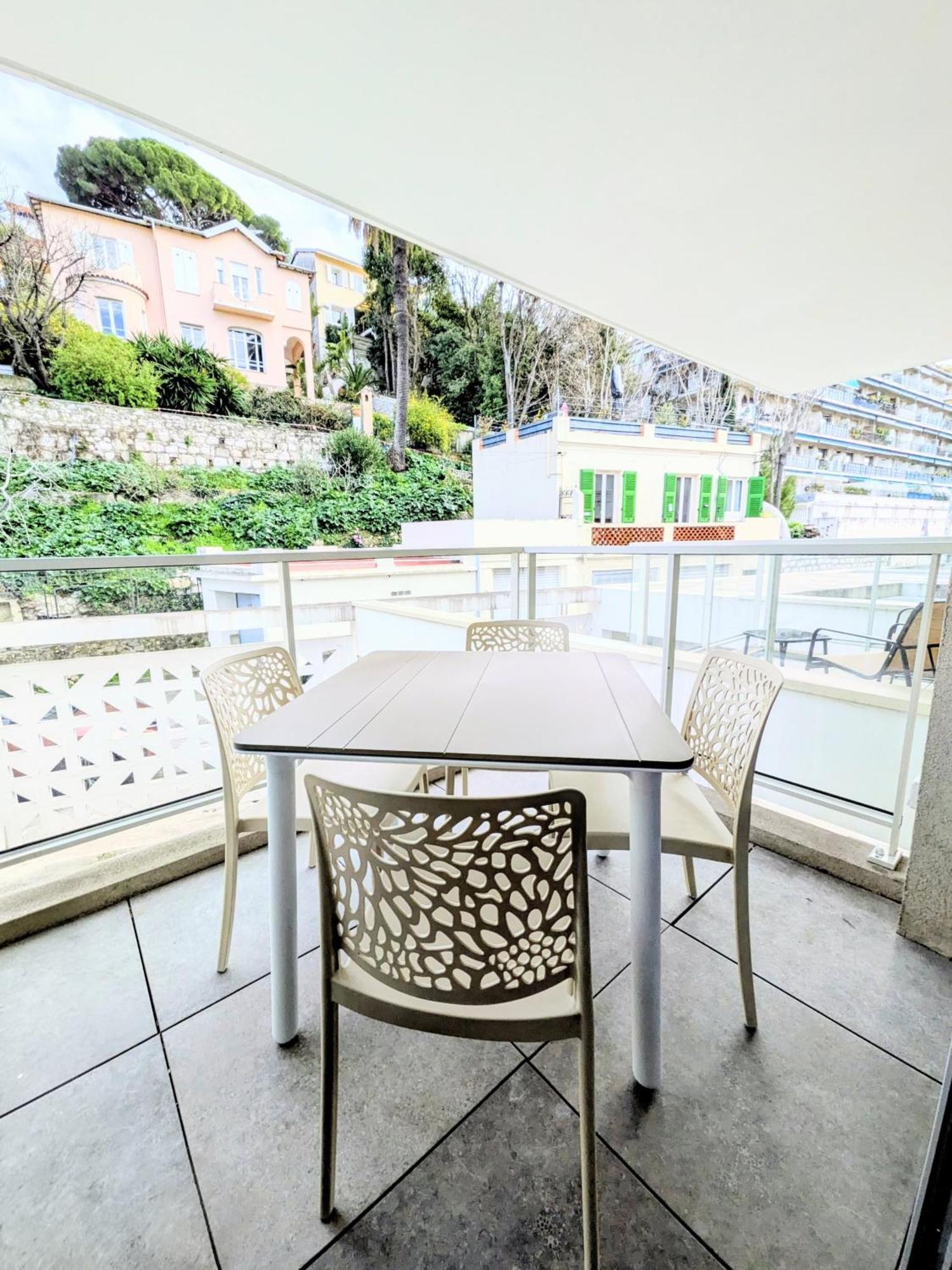 So Amata , A Deux Pas Du Port De