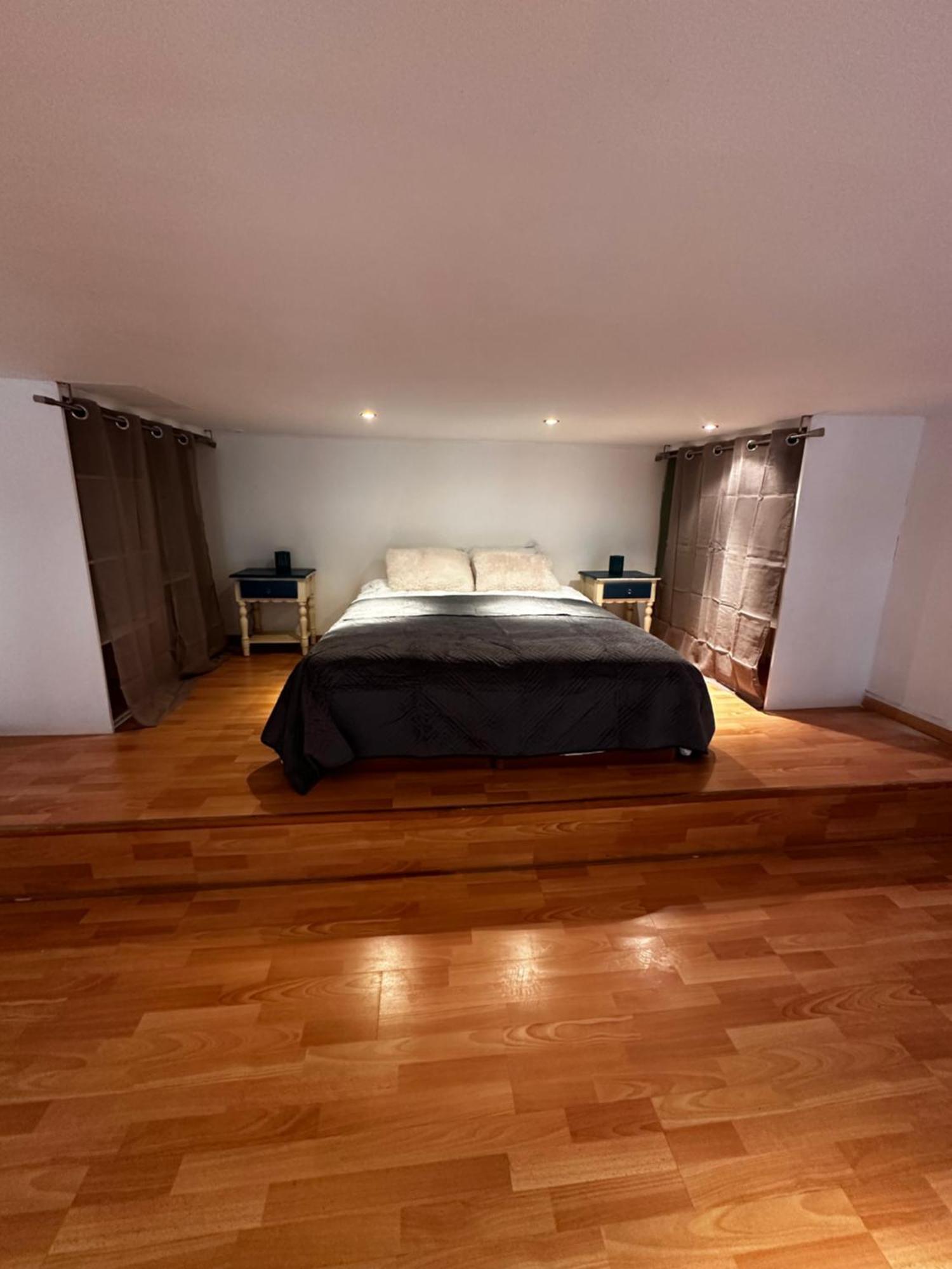 Vieux Bord De Apartment