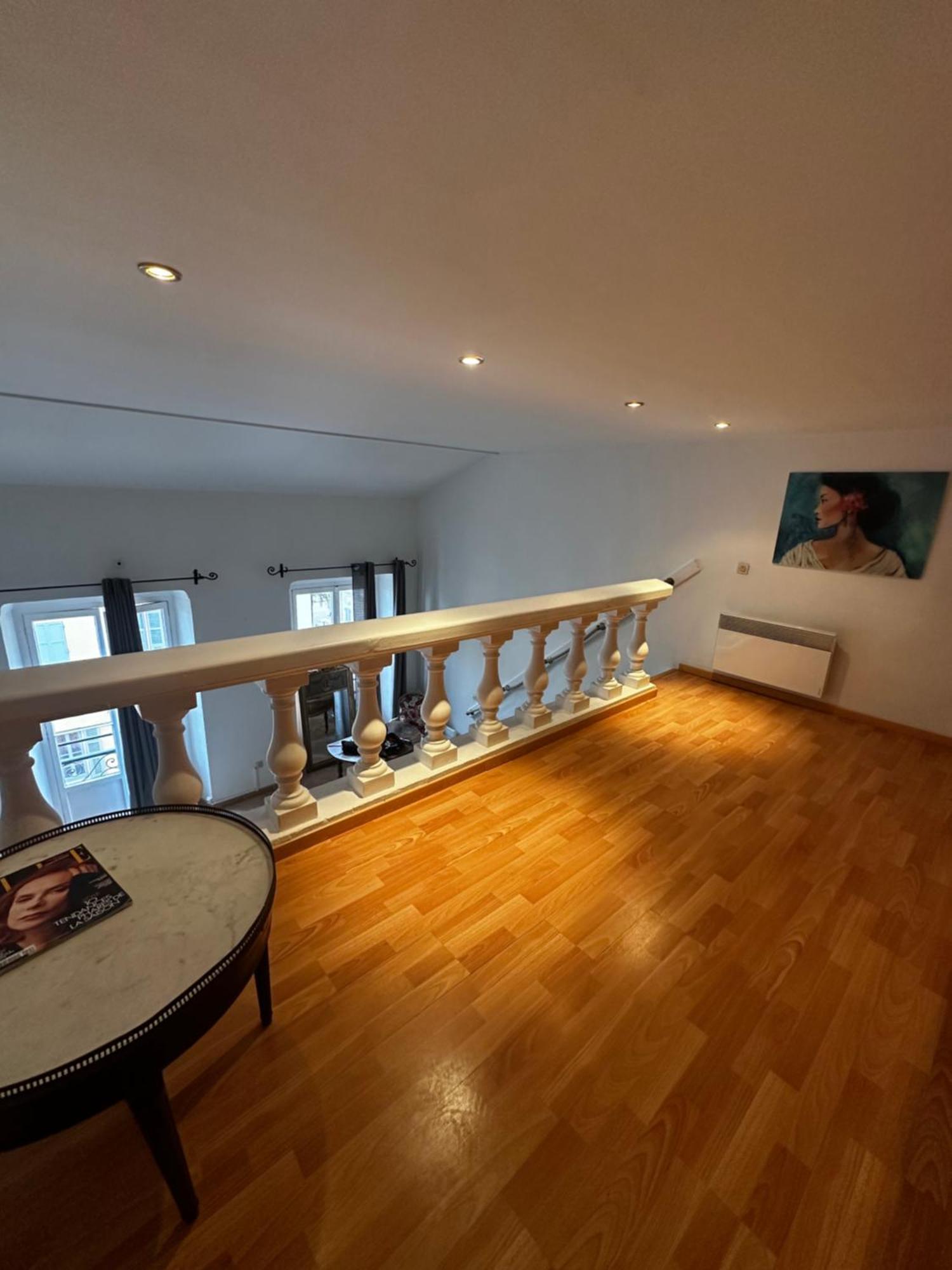 Apartment Vieux Bord De Nice