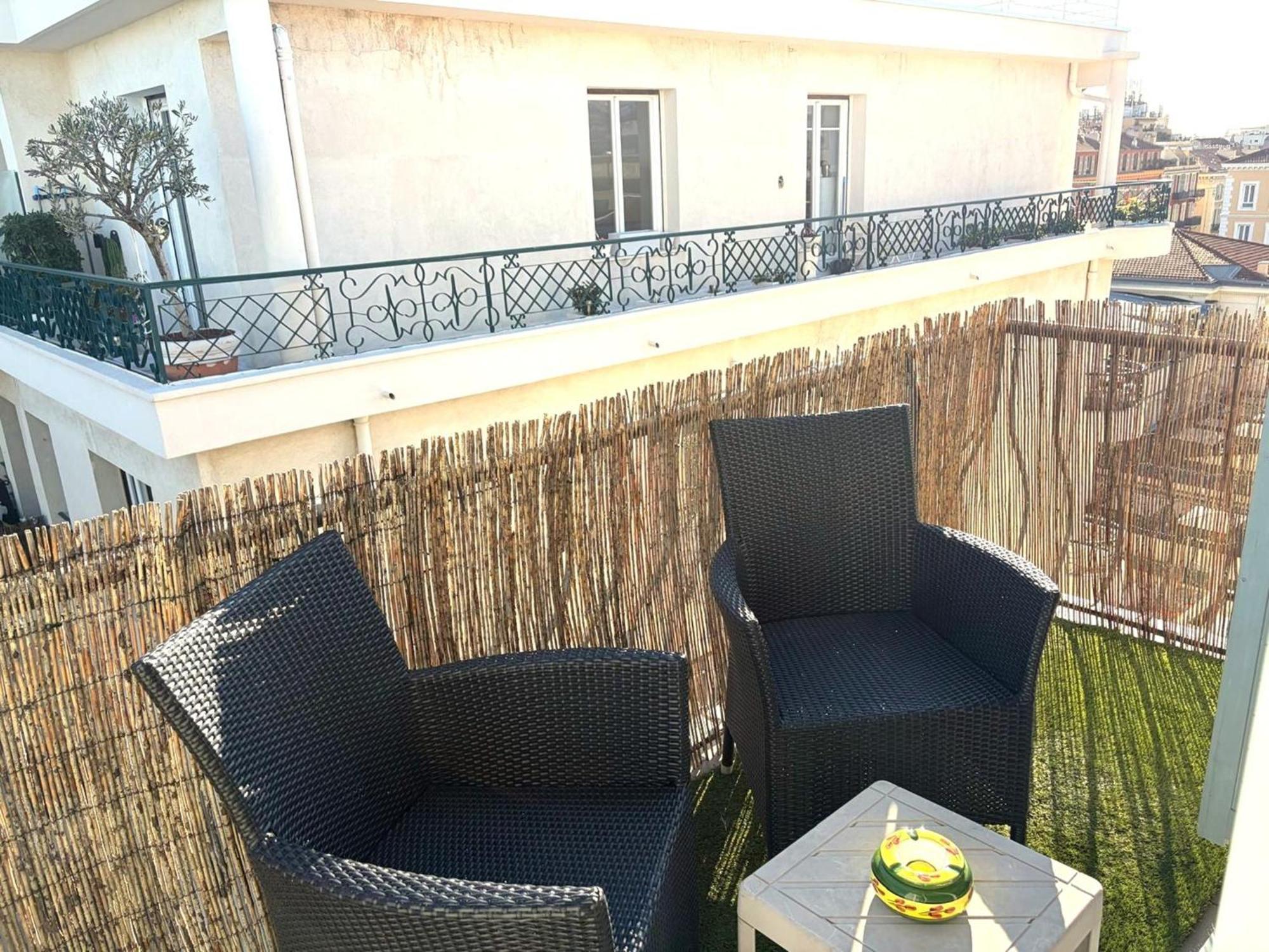 Hyper Centre Massena Apartment