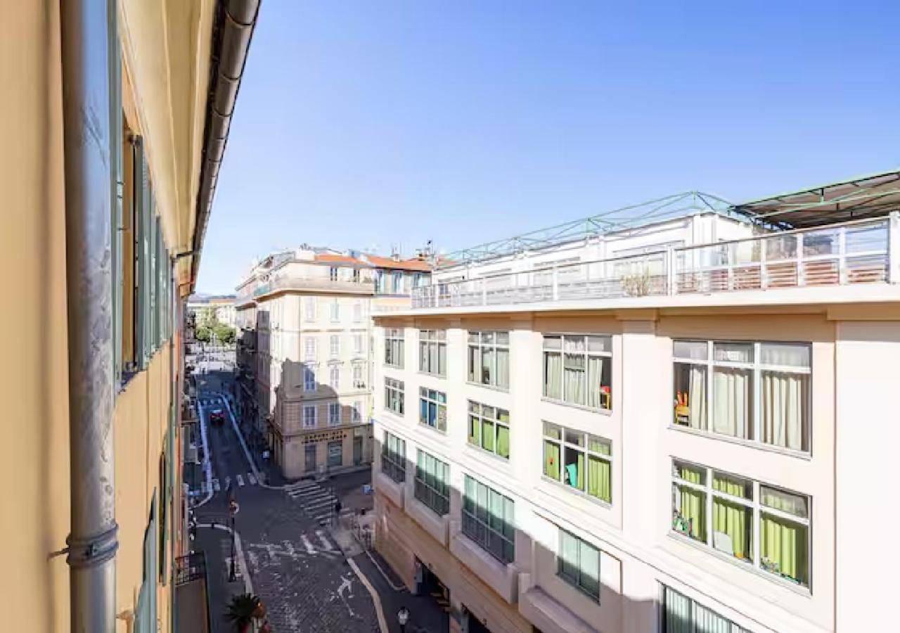 Apartment Carre Dor Design Confort And Centralite