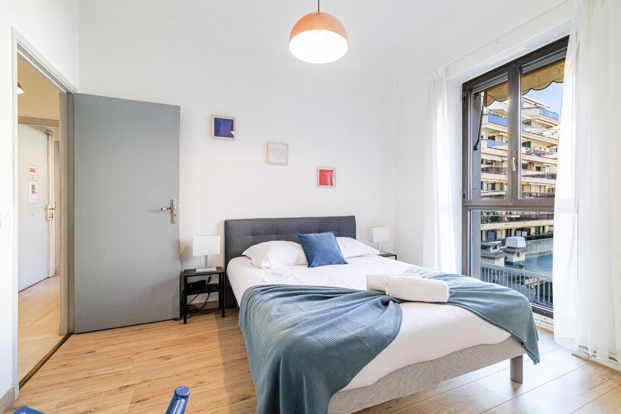 Apartment Ultra 2 Bdr - Ac & Balcony Nice