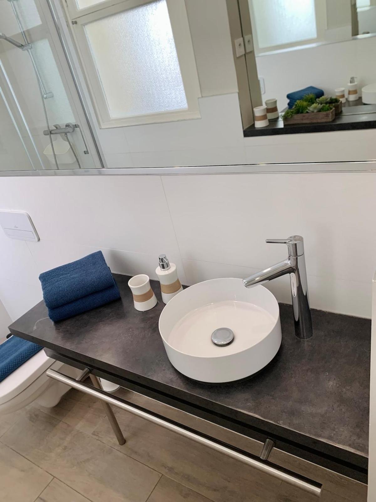 Stunning Flat With Sea View & Garden On Promenade Da Apartment *