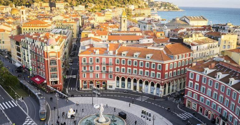 Moderne Avec Piscine Vue A Bellet * Nice