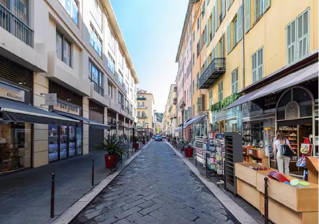 Carre Dor Design Confort And Centralite * Nice