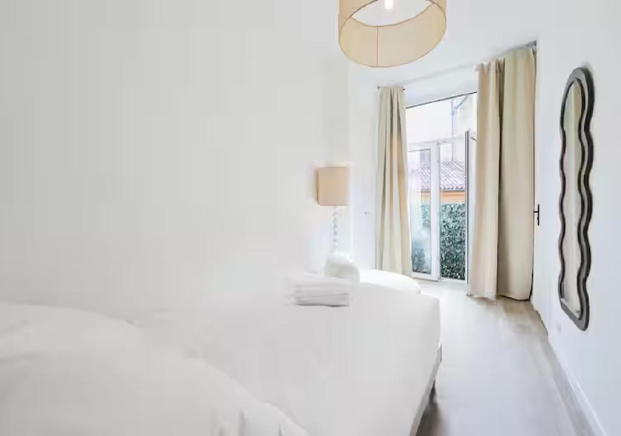 Elegance & Confort Au Coeur Du Vieux Apartment