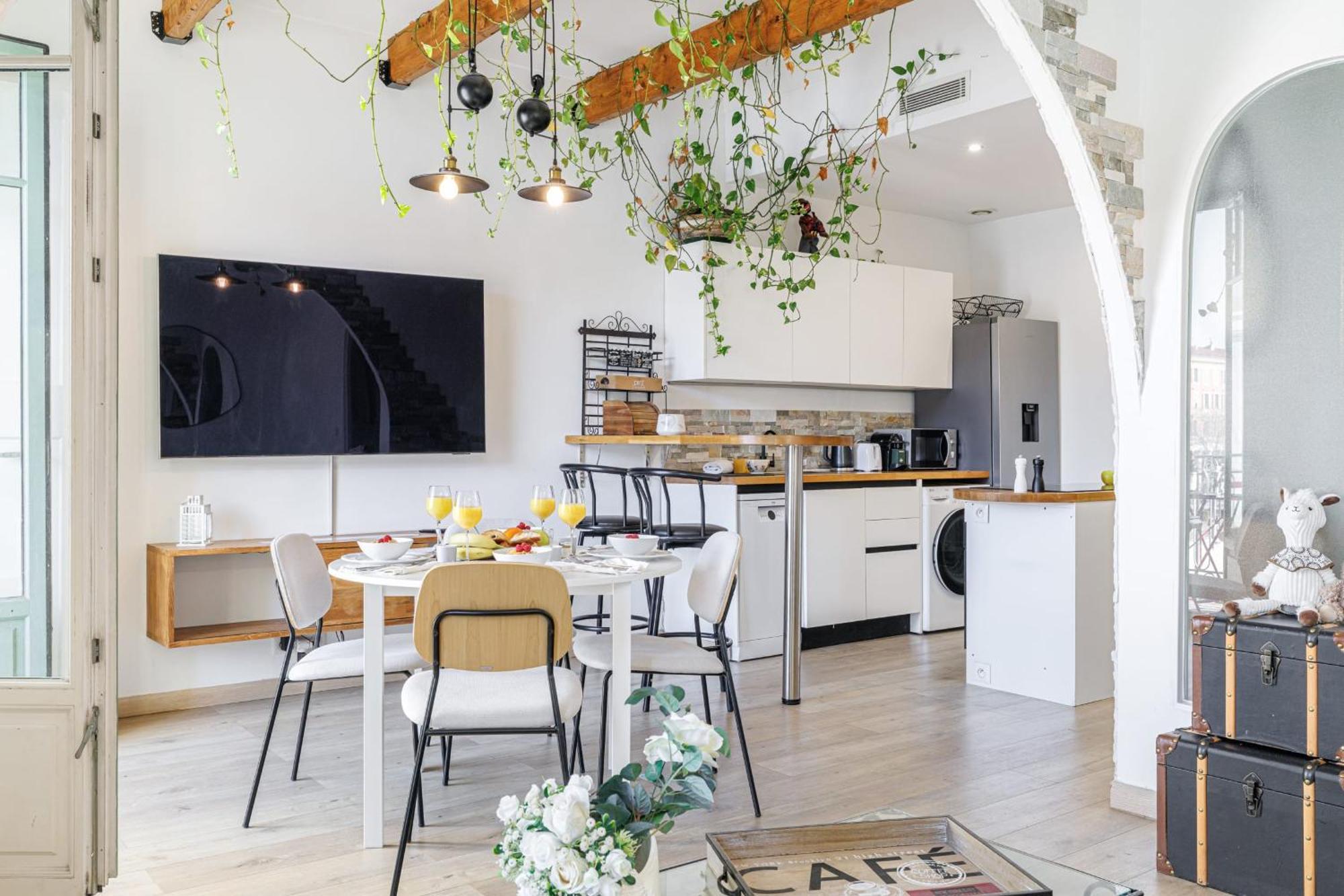 My Casa - Emmanuel - Cozy With Port View Apartment