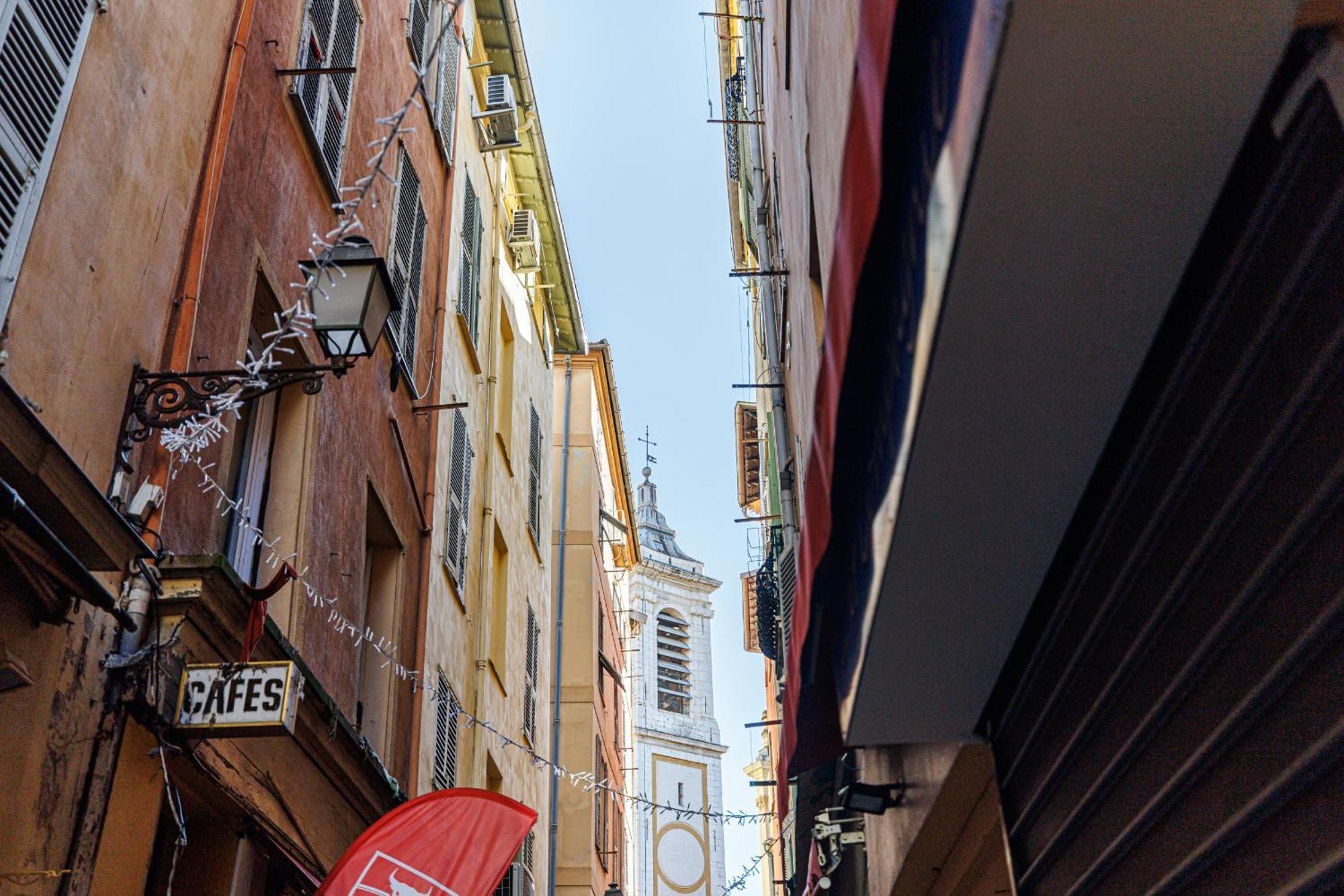 1 Gallo Lot 3 - Joli Au Coeur Du Vieux-nice - Ac *