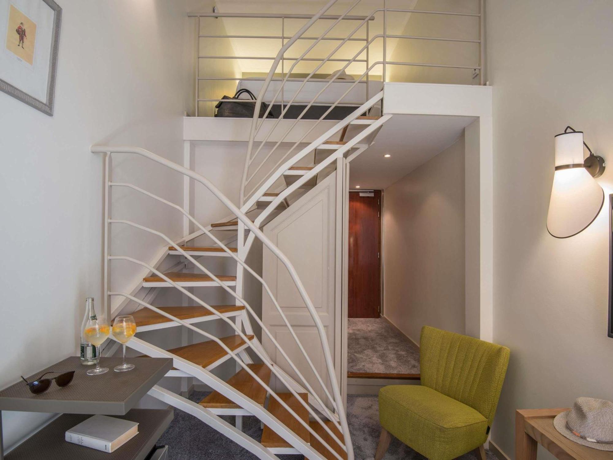 Hotel Mercure Marche Aux Fleurs