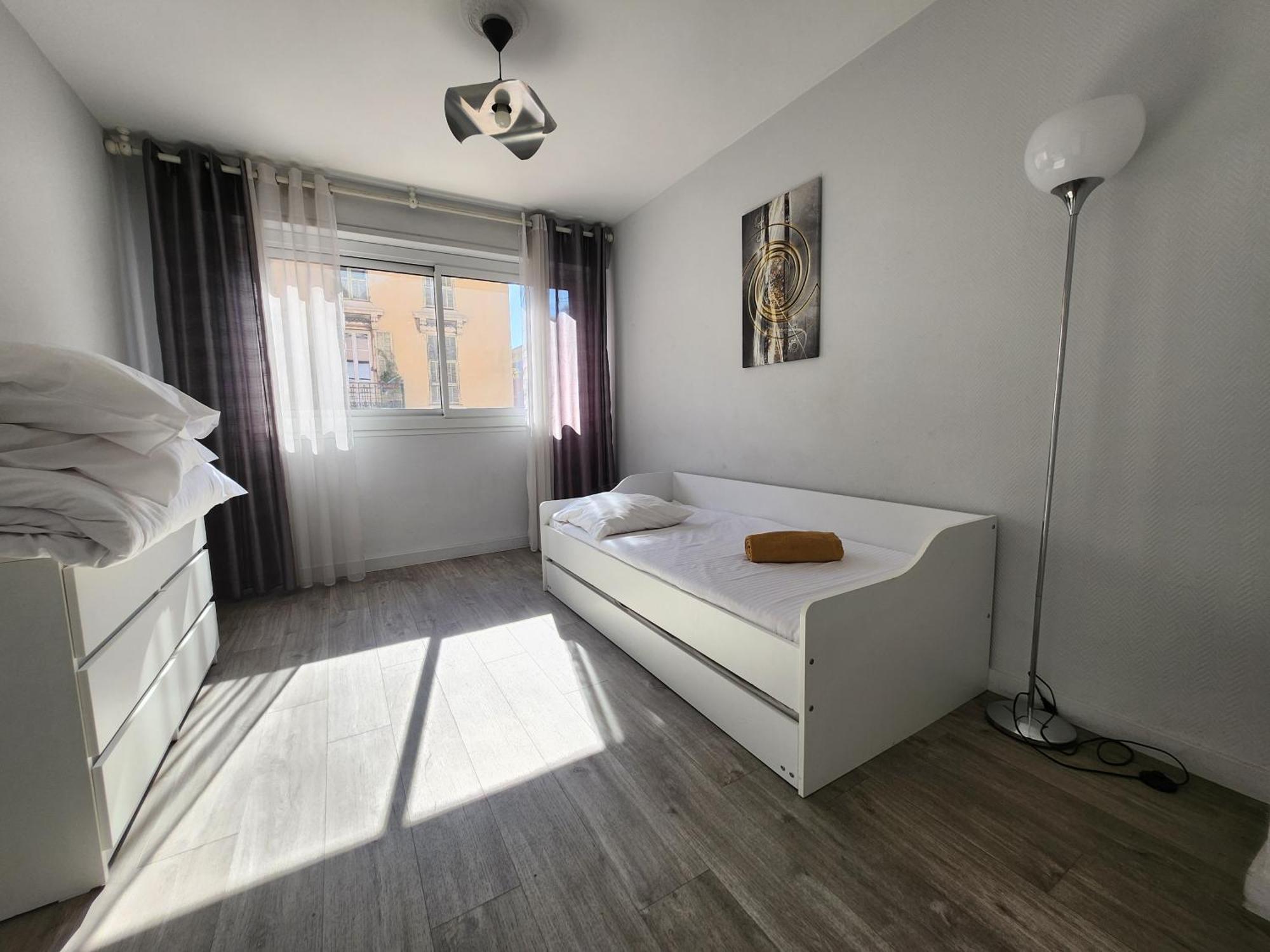 Port, Vue Et Confort Et Parking