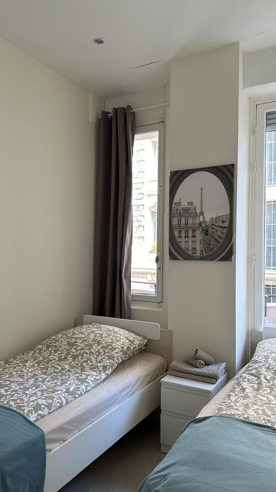 Apartment новая 3-комнатная на 2й линии от моря.