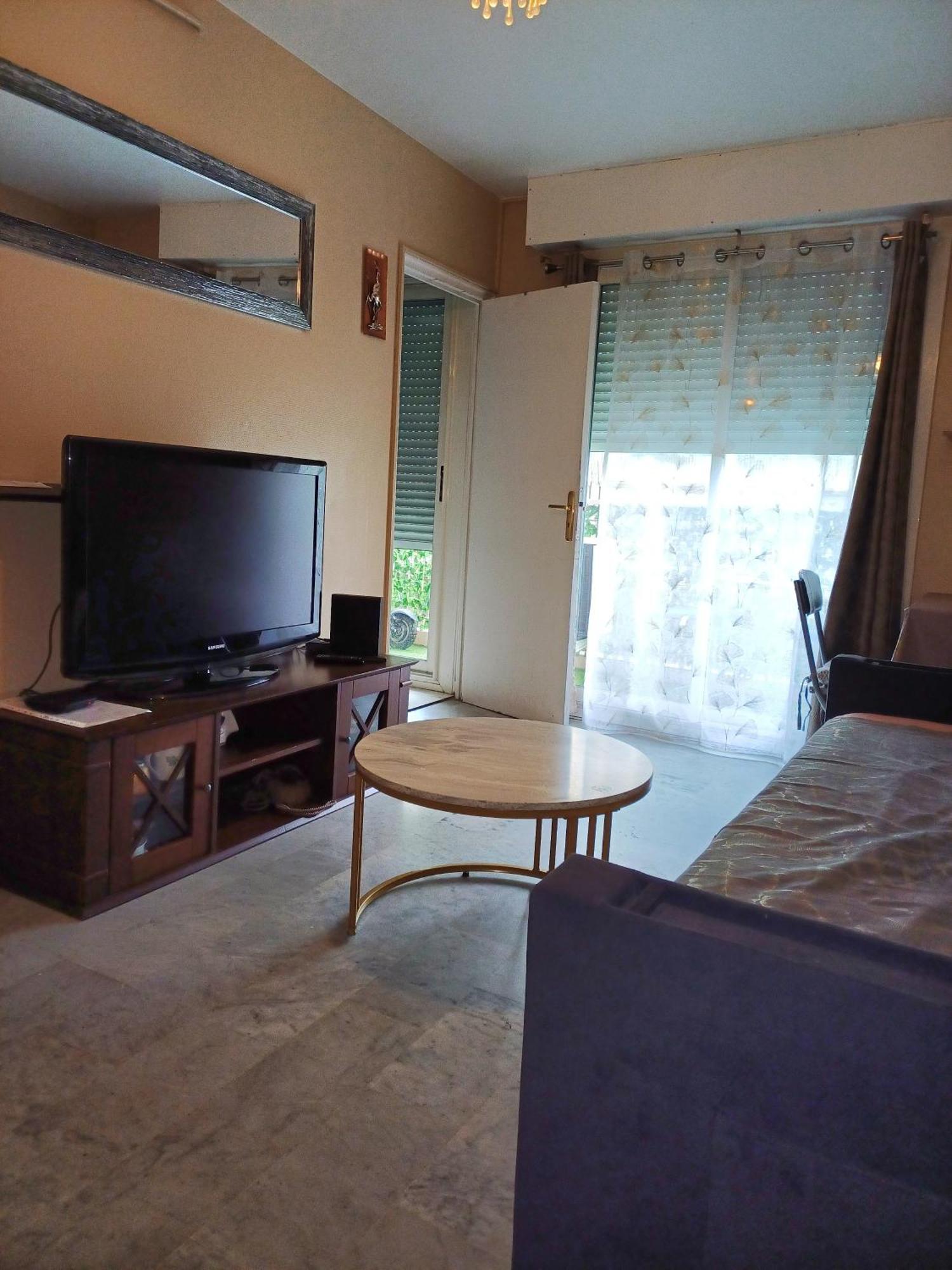 Elegant F1 Proche Tramway Et Apartment