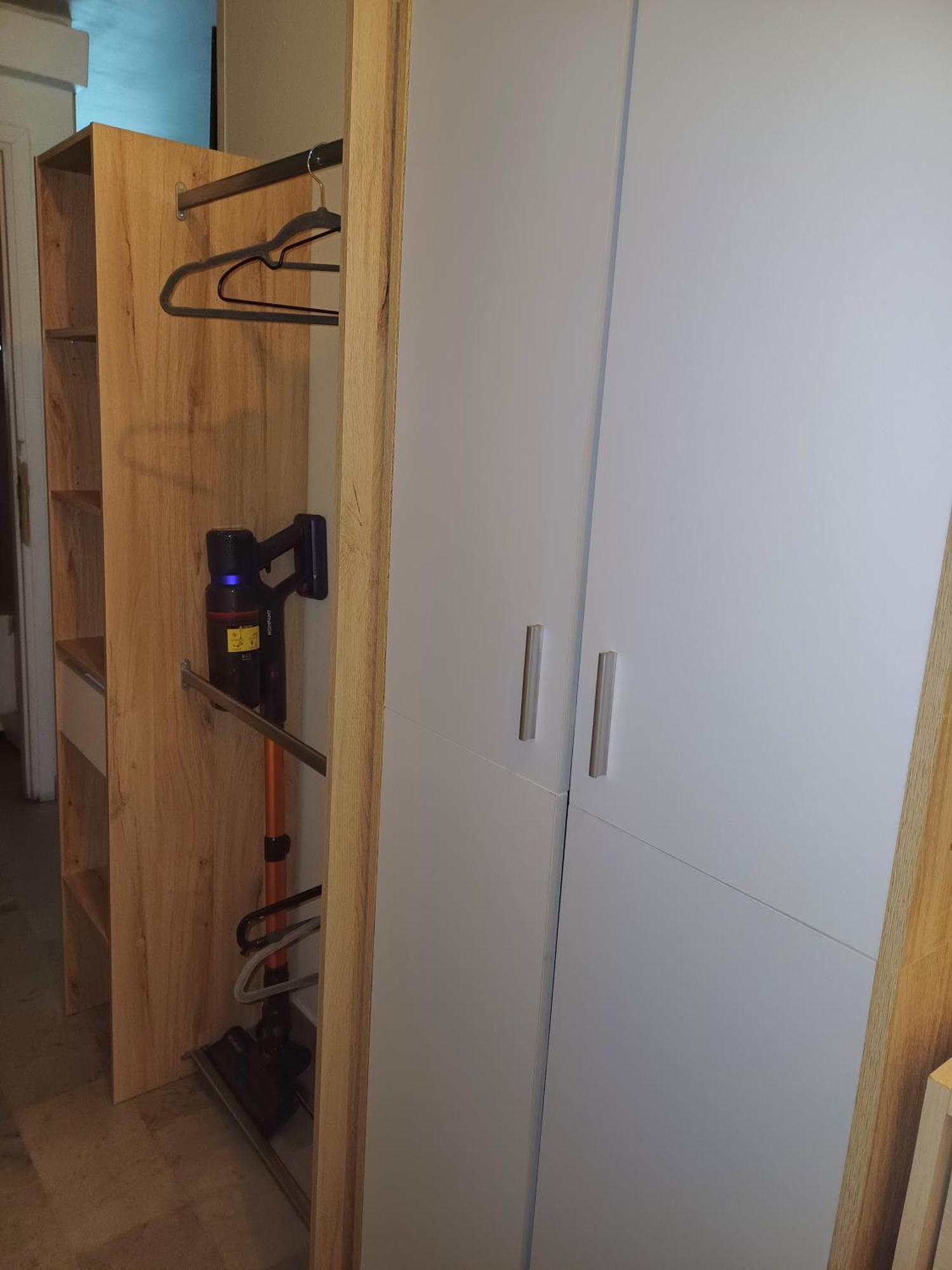 Elegant F1 Proche Tramway Et Nice