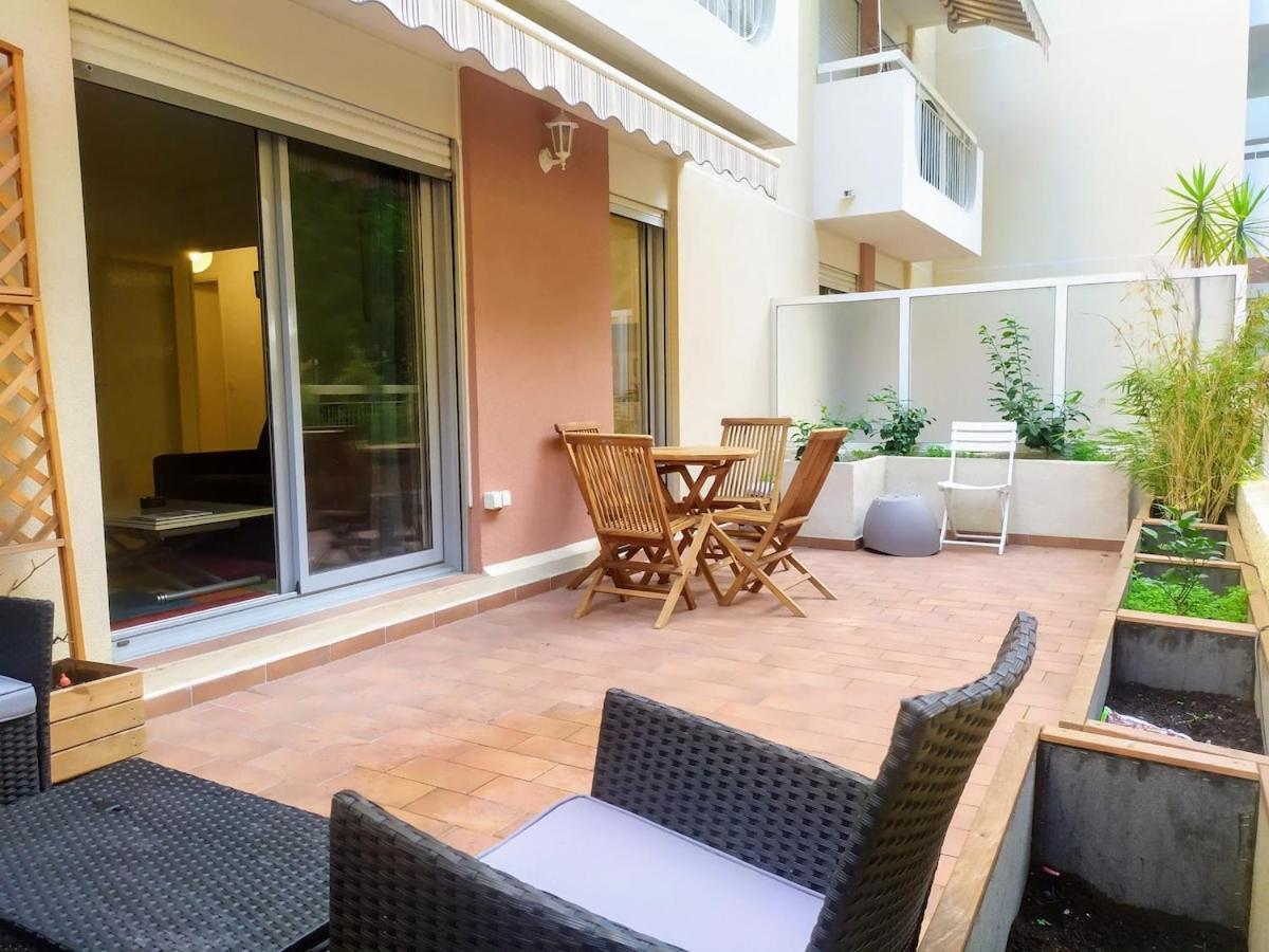 Apartment Secret Garden, Ideal For 2,large Terrace *