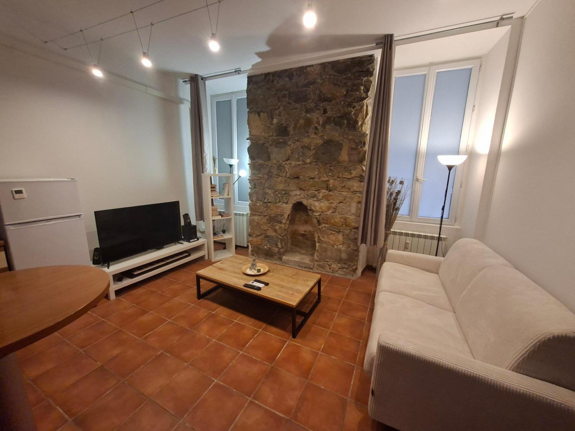 Carre D 'or - 5 Minutes De La Apartment