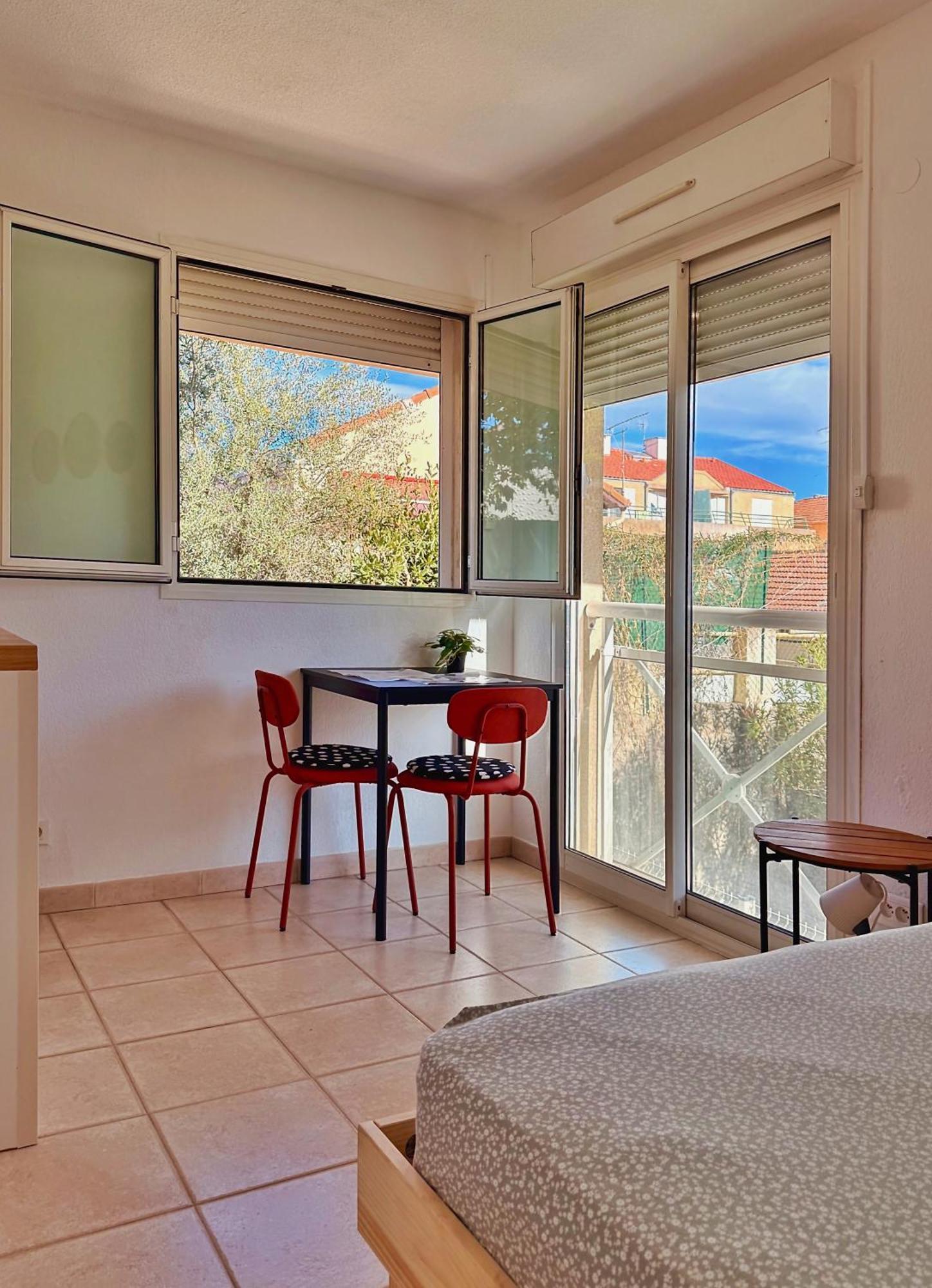 Apartment Pres Et Aeroport - Near Sea And Airport