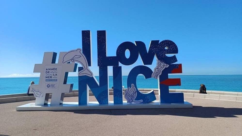 Apartment Secret Garden, Ideal For 2,large Terrace *