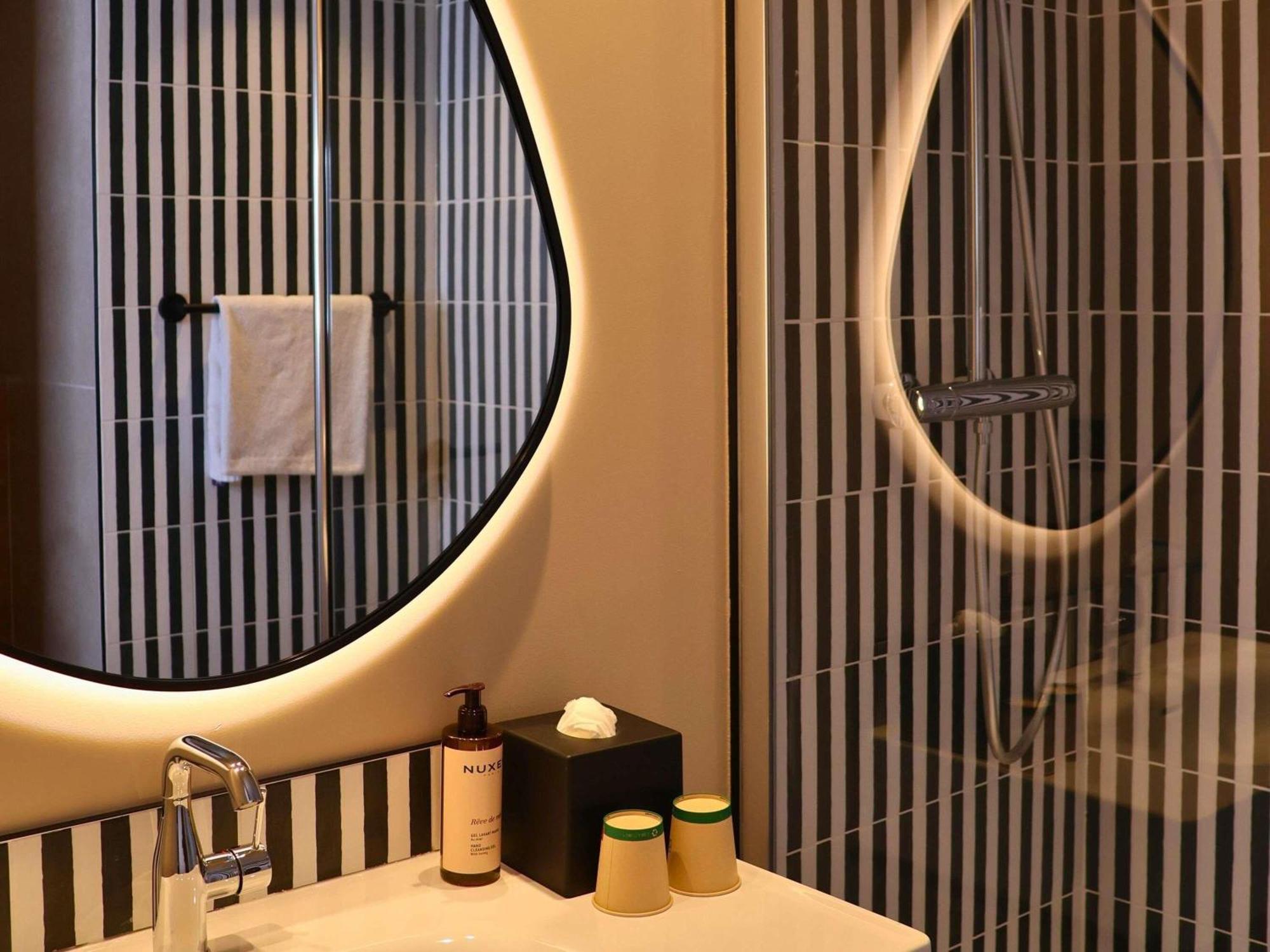 Hotel Mercure Promenade Des 4*