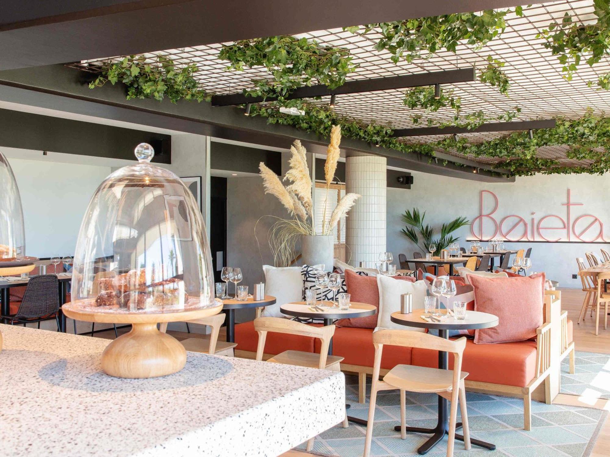 Ibis Aeroport Promenade Des Hotel 3*