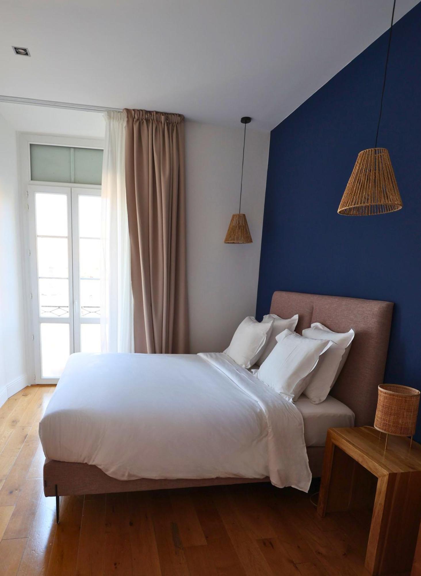 Hotel De La Mer