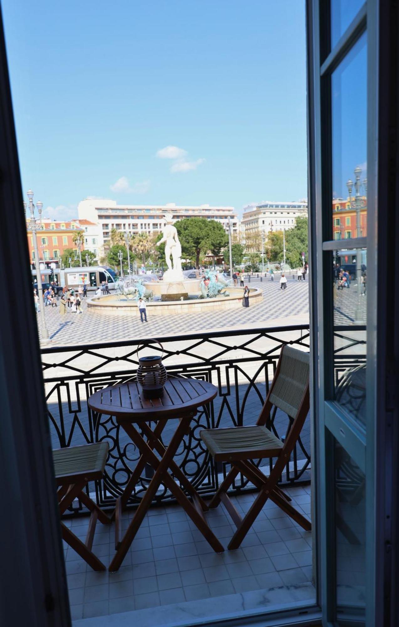 De La Mer Hotel 2*