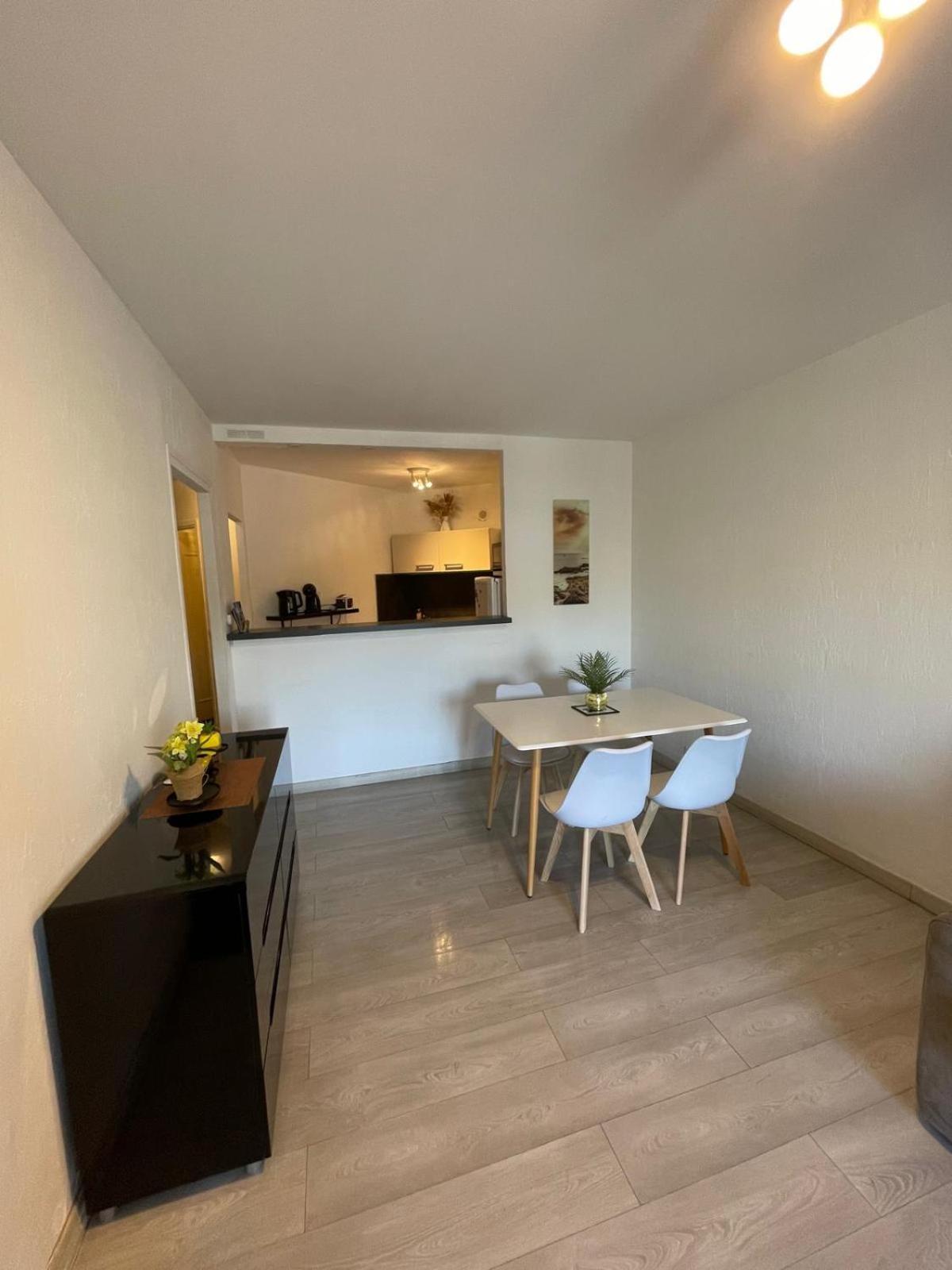 Beau A 50m De La Apartment