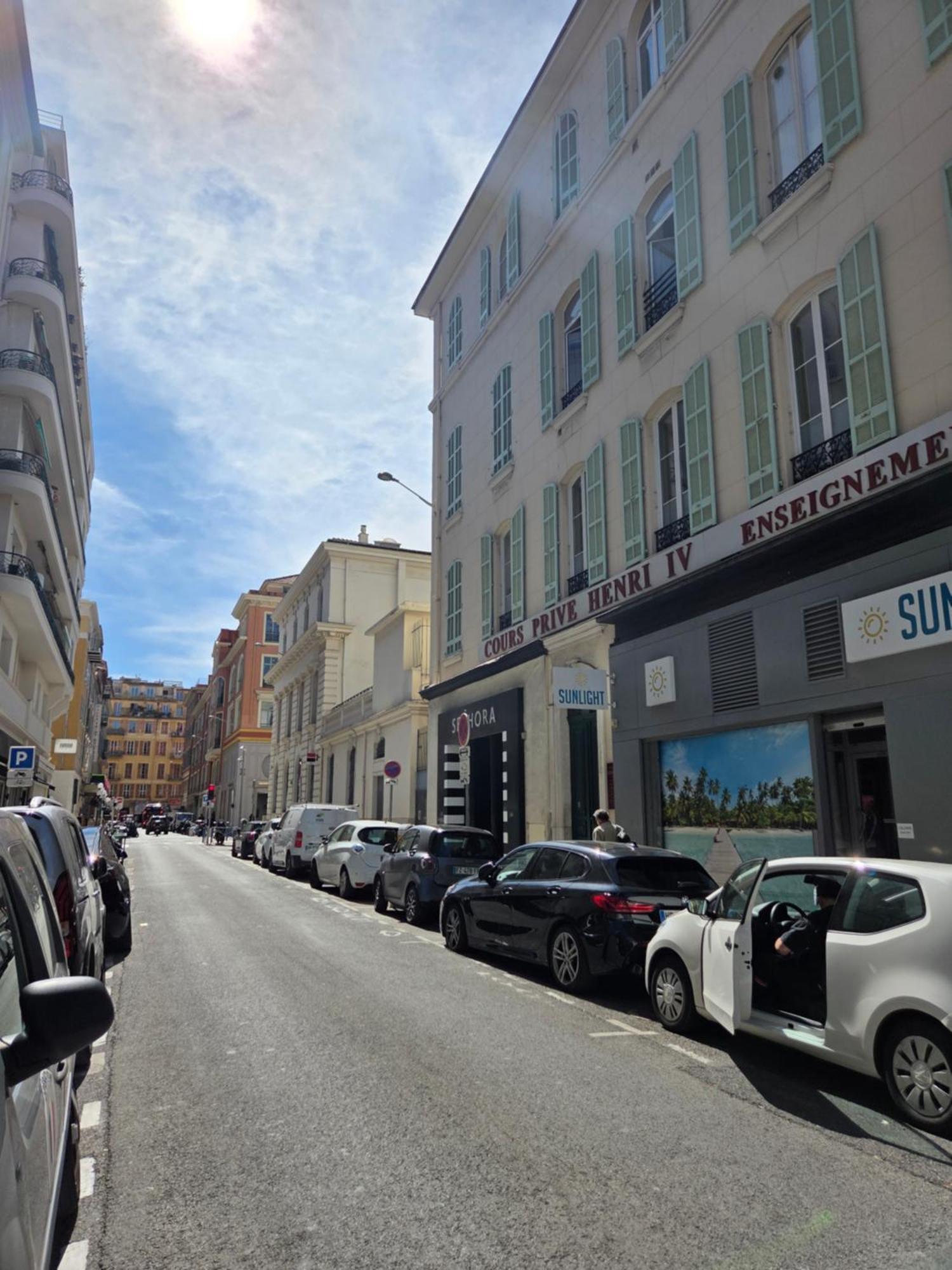 Le Cosy - Place Massena * Nice