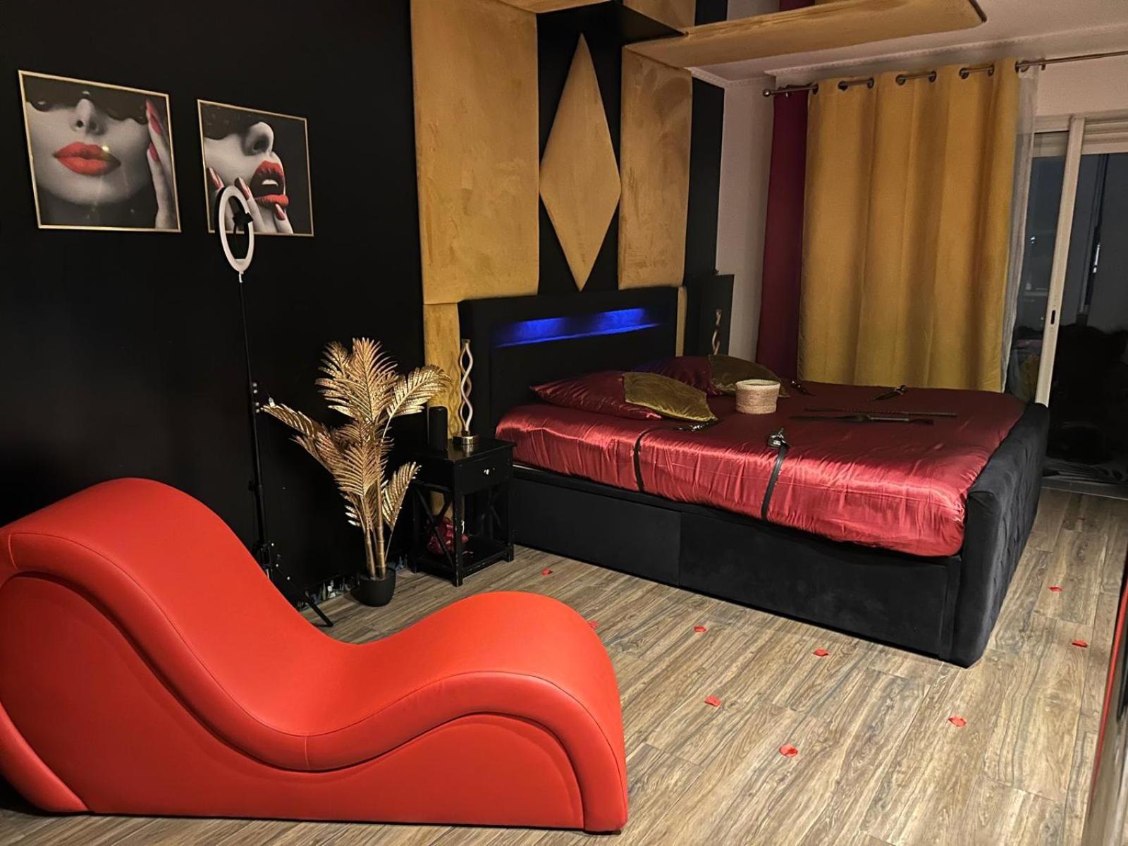 La Loveroom Bdsm De 