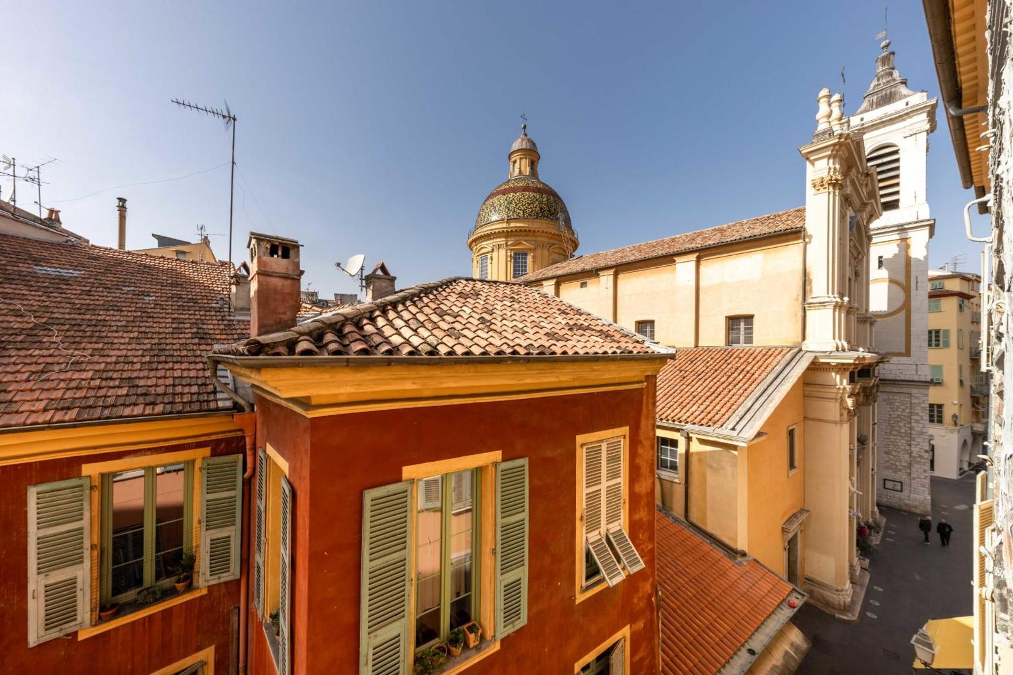 Apartment 06a3 - Lovely In The Heart Of Old *