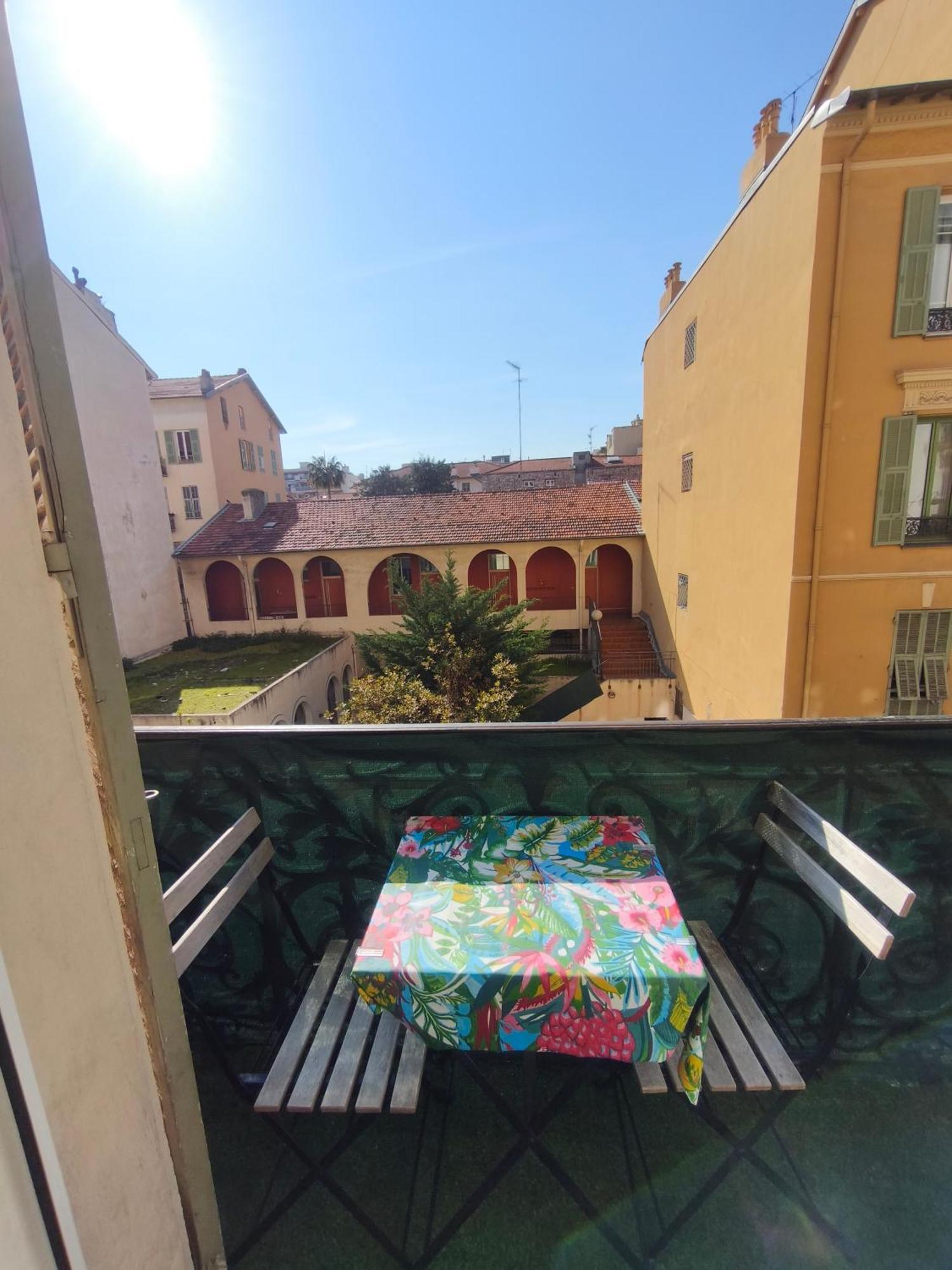 Homestay Hypercentre Jean Medecin *