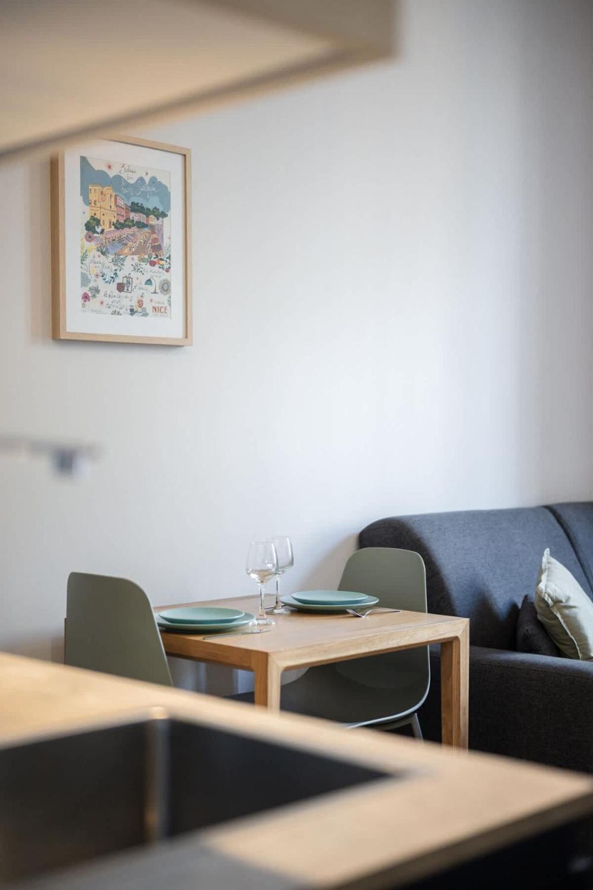 Saint Jean Baptiste, Pour 2 Personnes Garibaldi, Coulee Verte Apartment