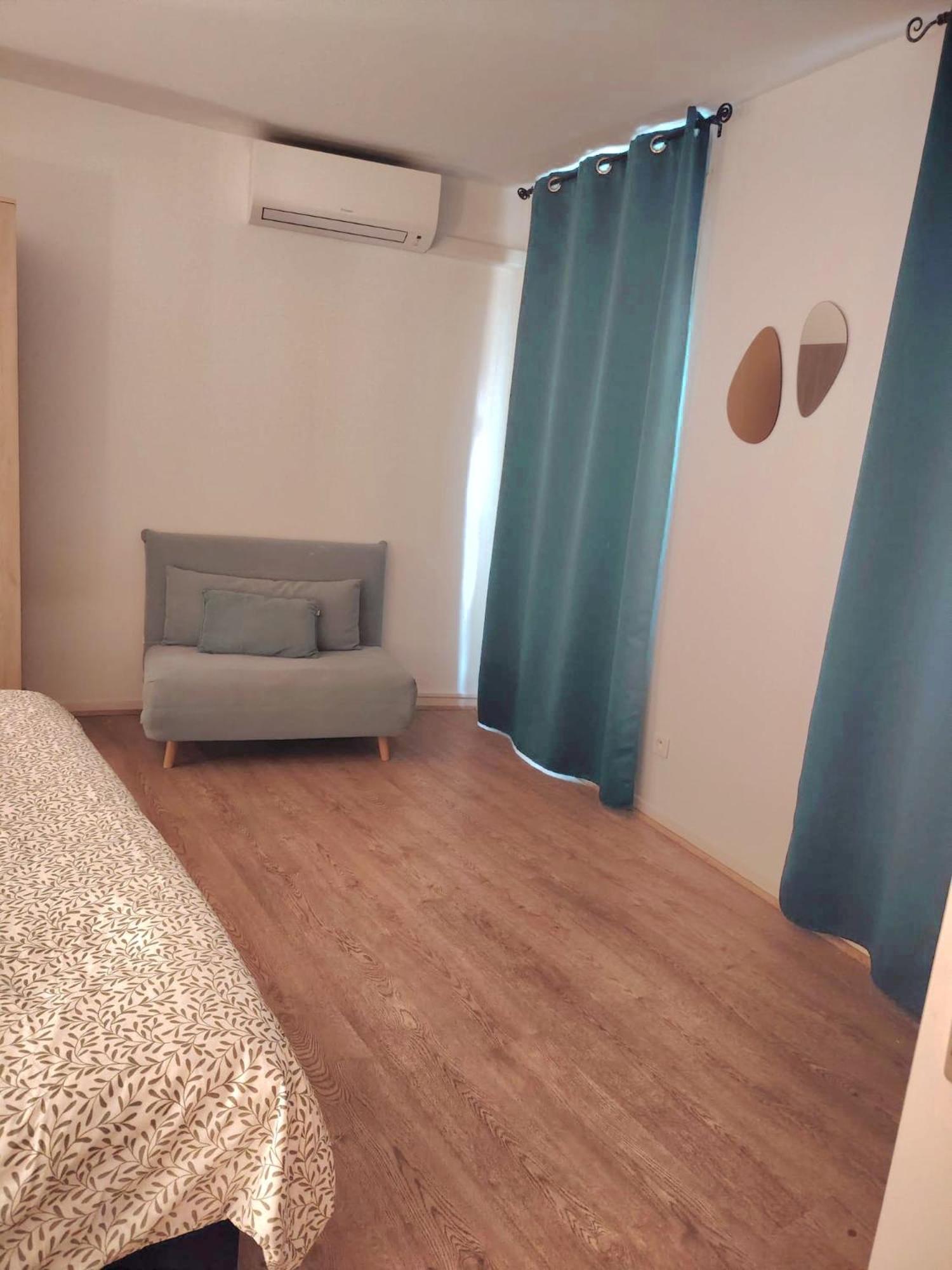 Old Haven - Vieux Apartment *