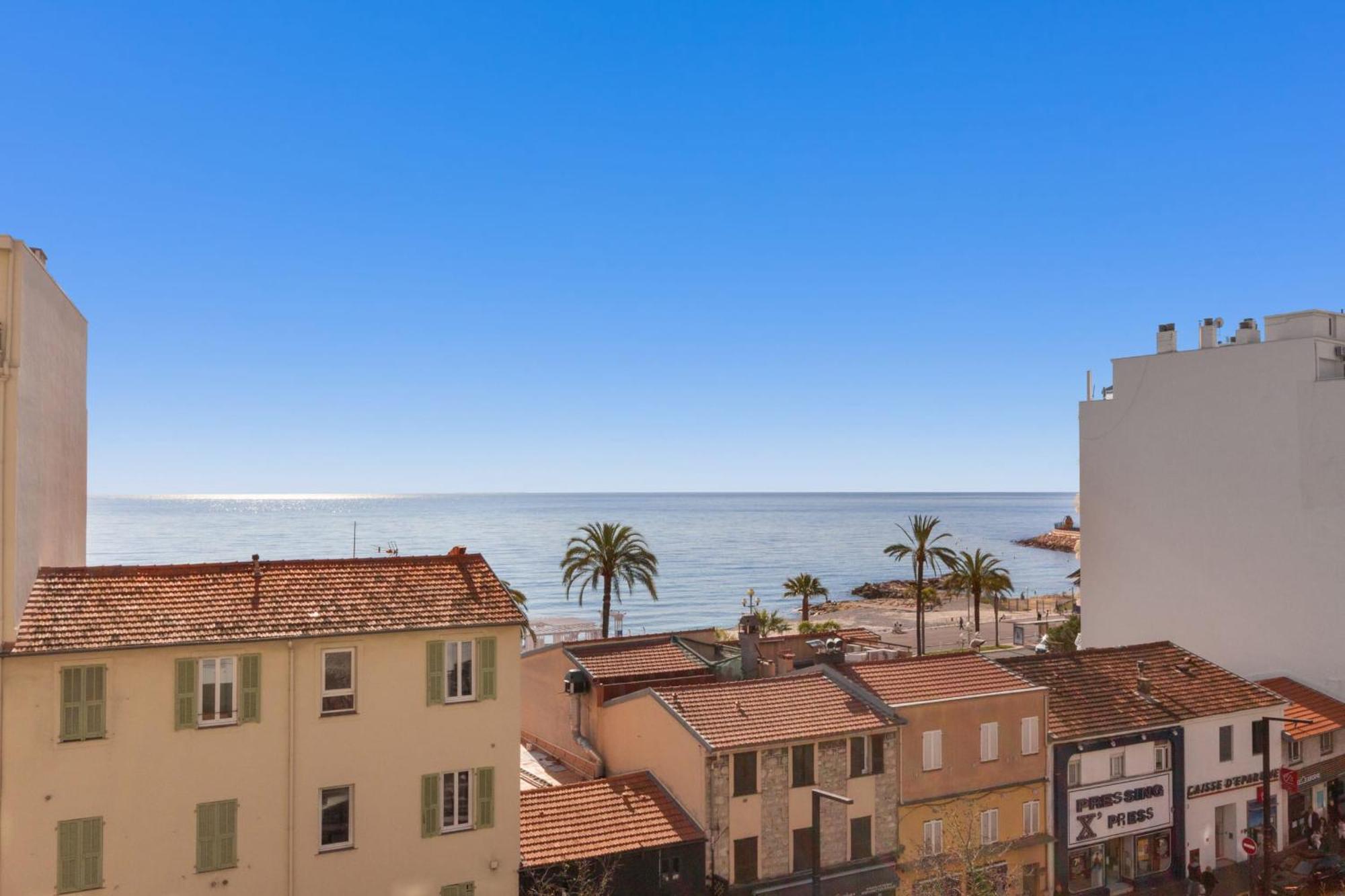 L'azur - Seaview - Ac - Tram - Wifi - Airport Nice