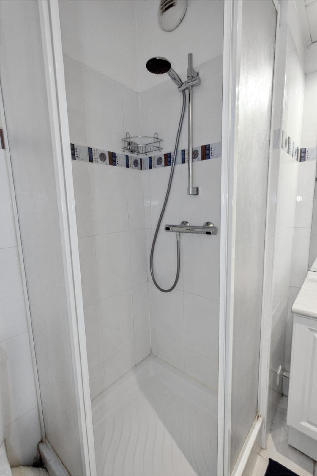 L'azur - Seaview - Ac - Tram - Wifi - Airport